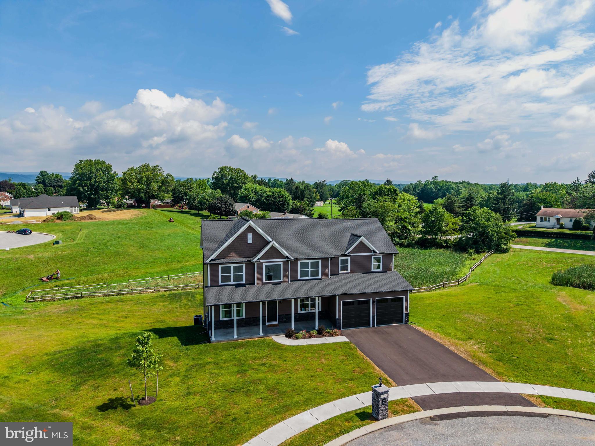 263 MINDY DRIVE