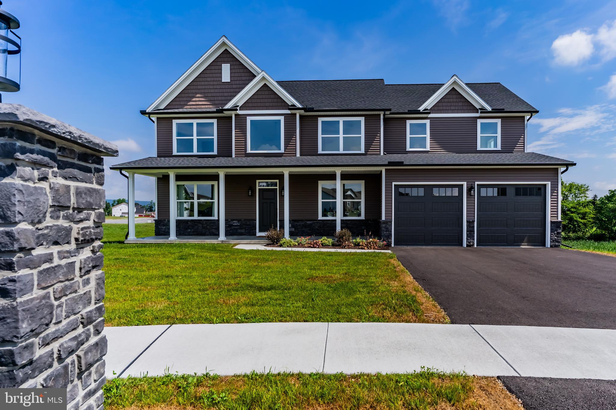 263 MINDY DRIVE
