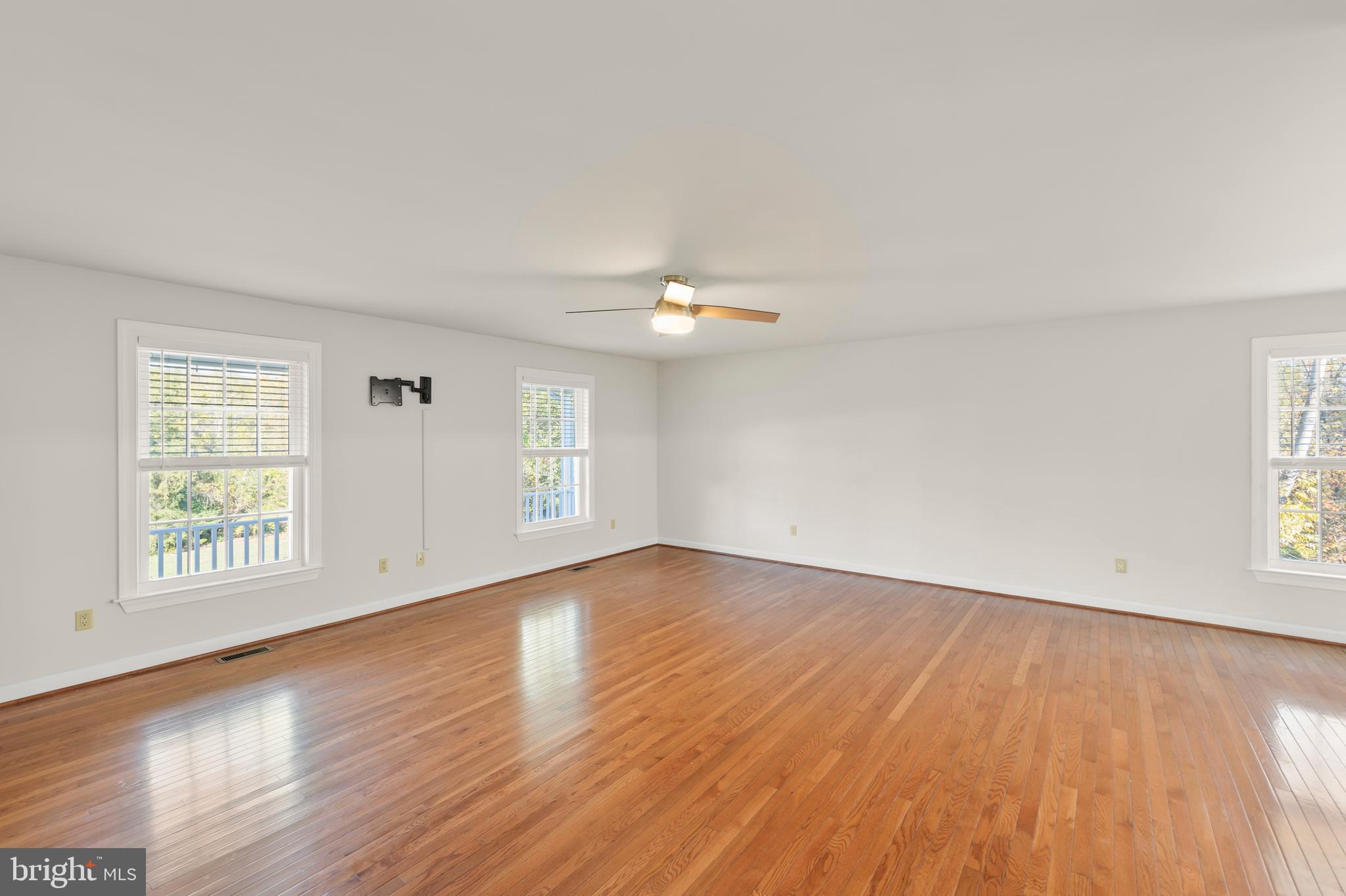 BROOKNEILL - Residential