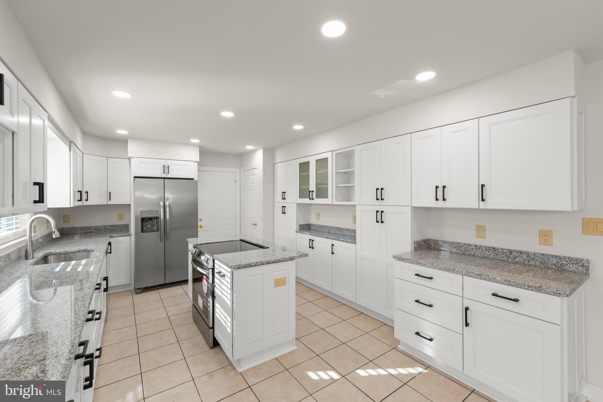 BROOKNEILL - Residential