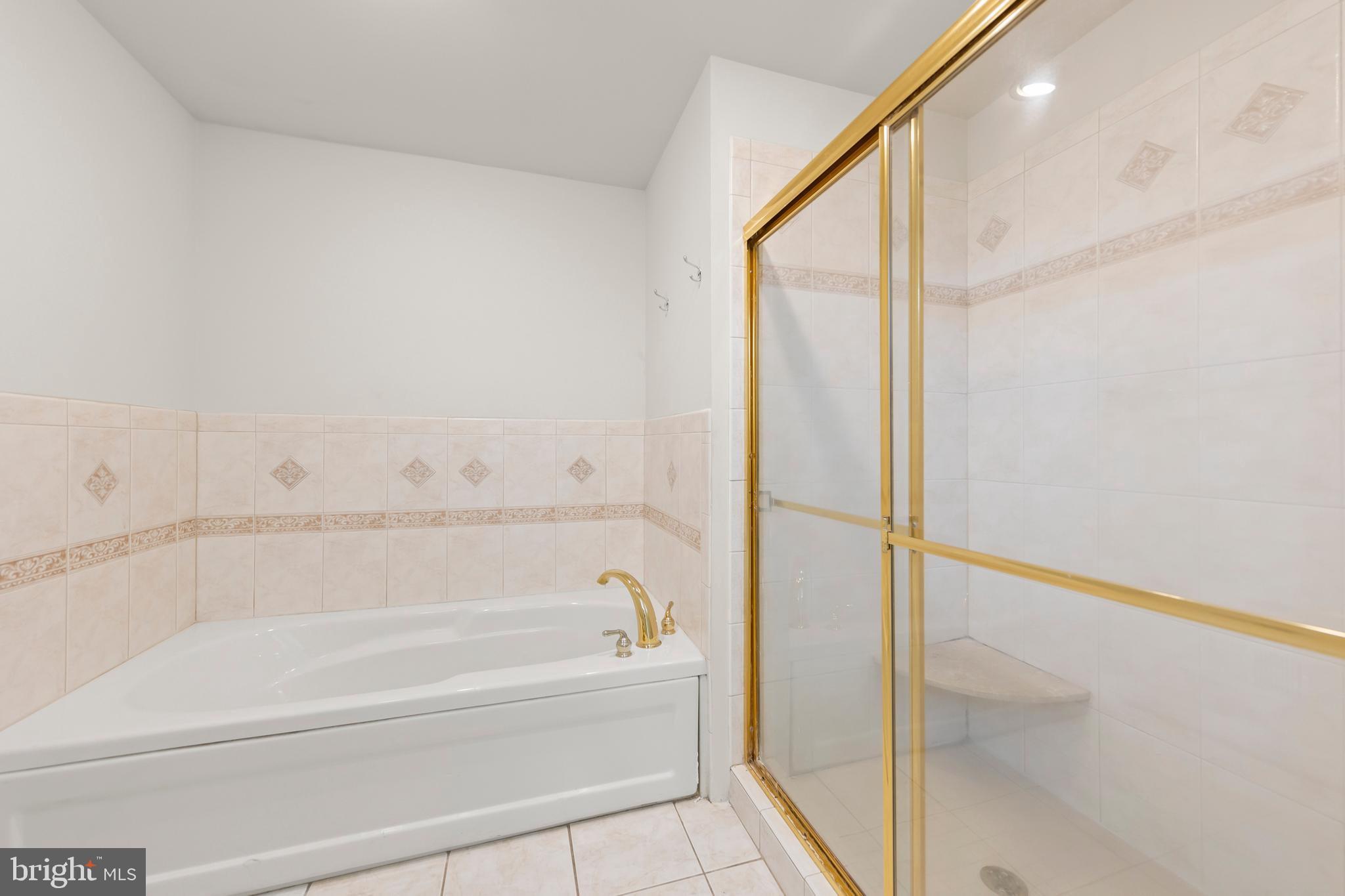 BROOKNEILL - Residential