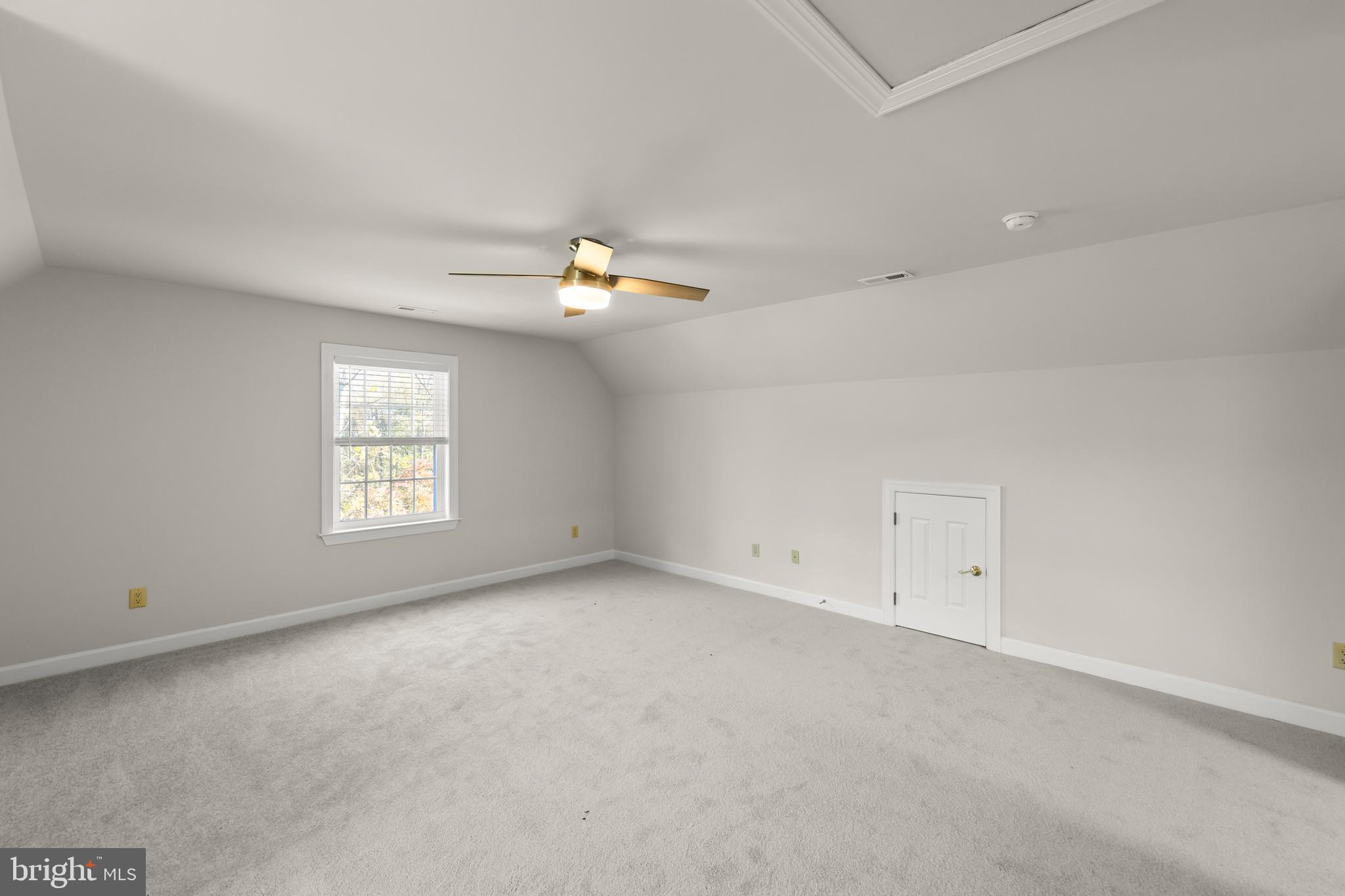 BROOKNEILL - Residential