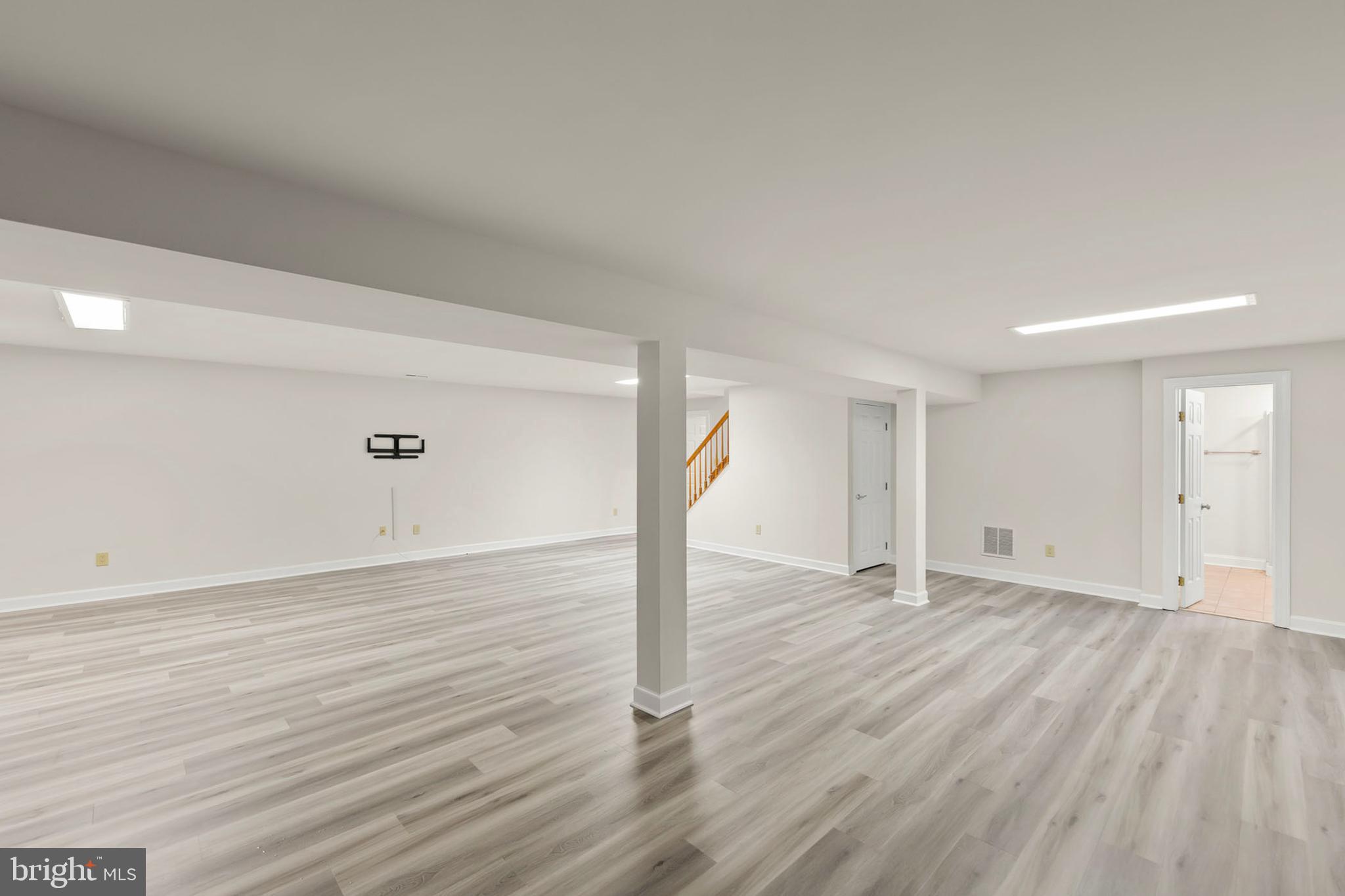 BROOKNEILL - Residential