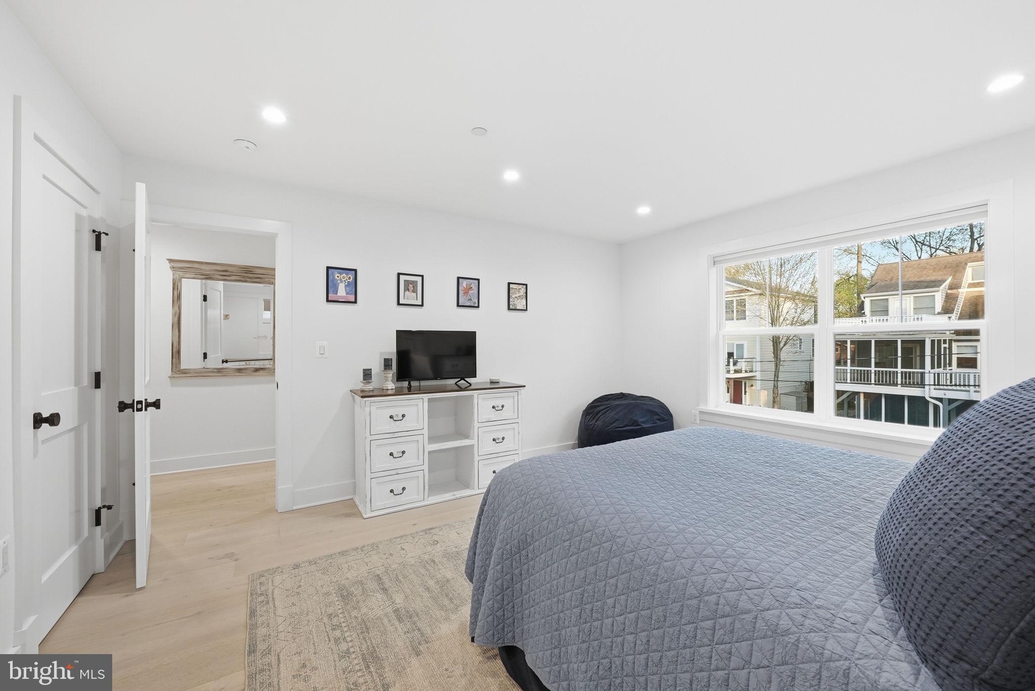ARUNDEL ON THE BAY - Residential