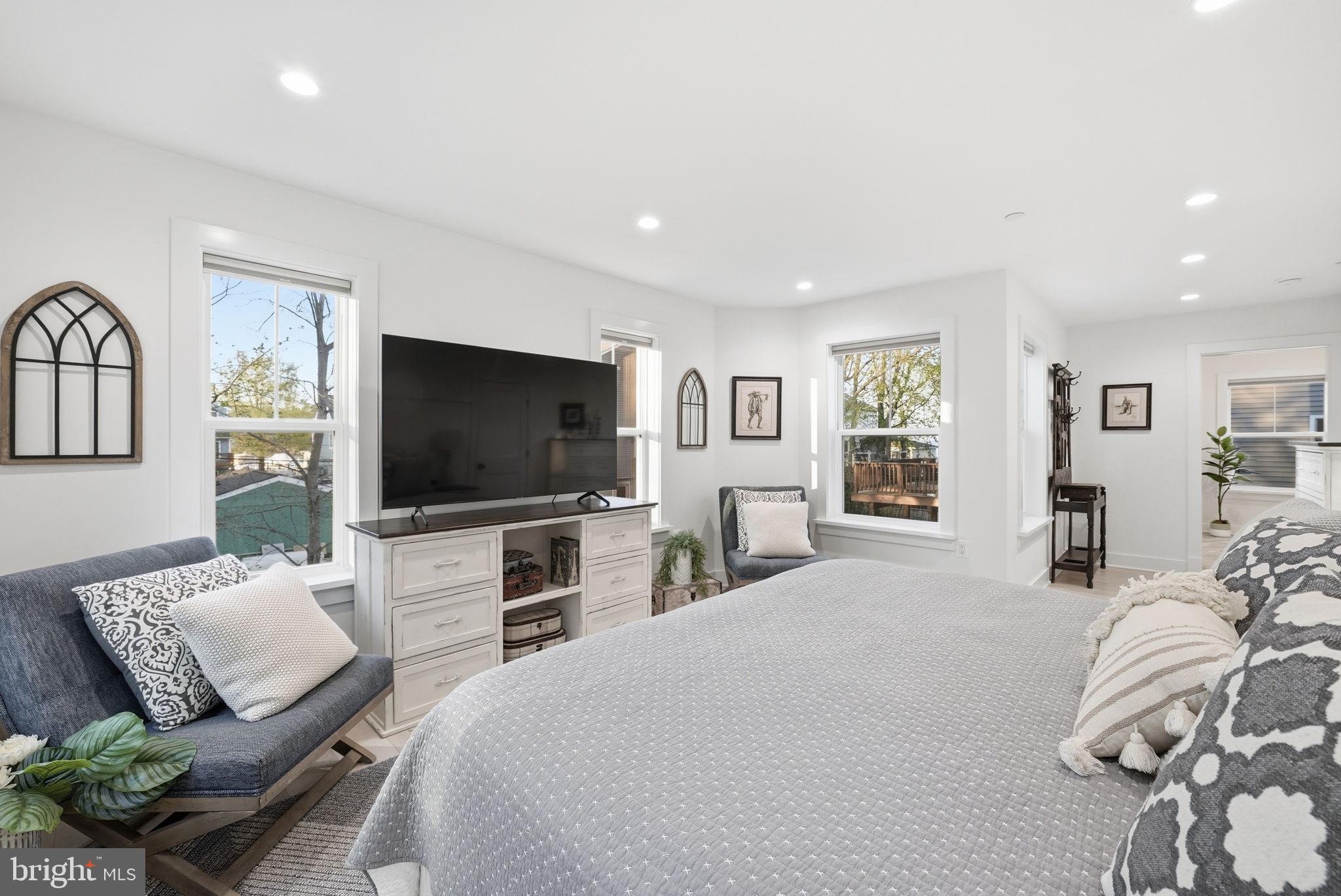 ARUNDEL ON THE BAY - Residential