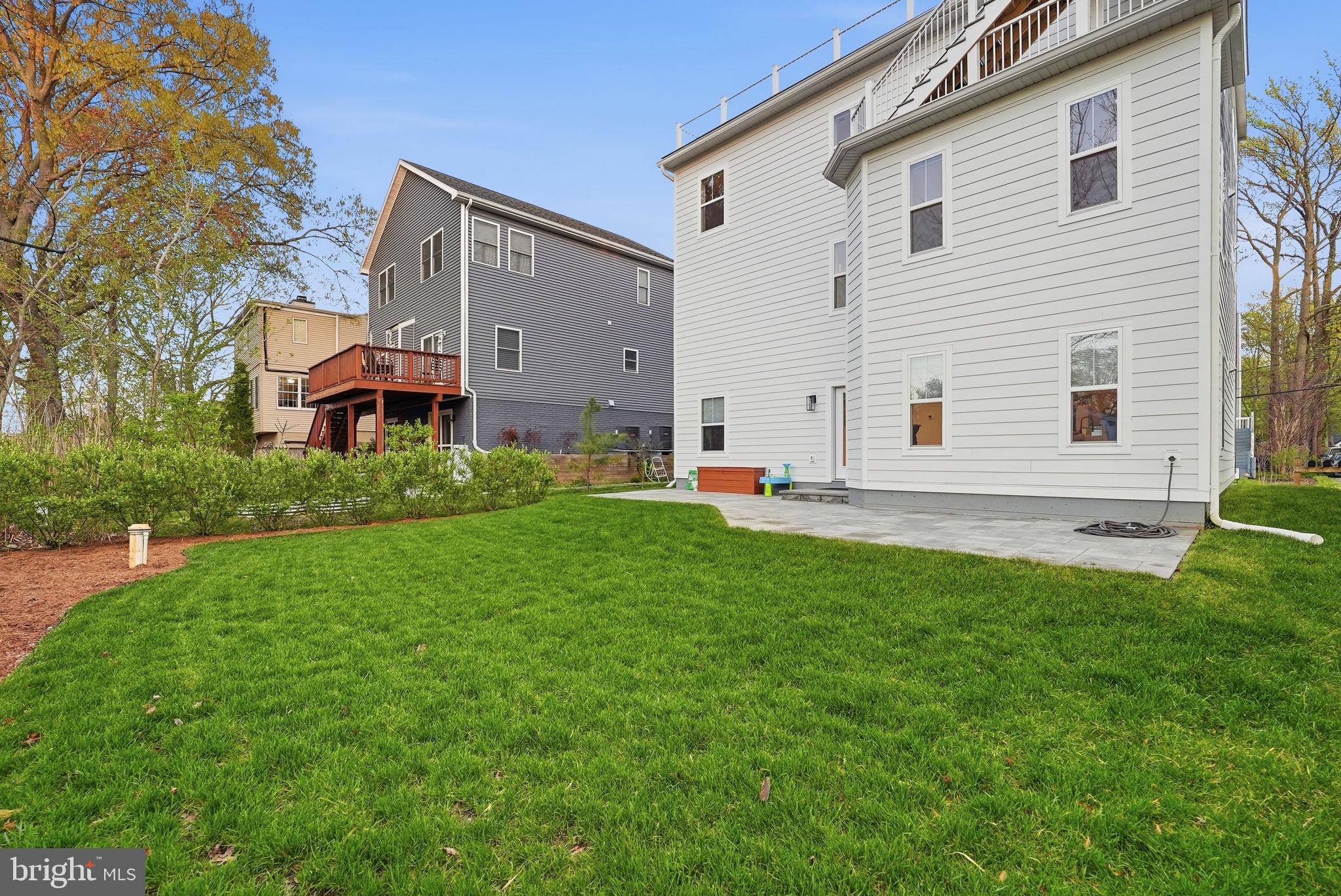 ARUNDEL ON THE BAY - Residential