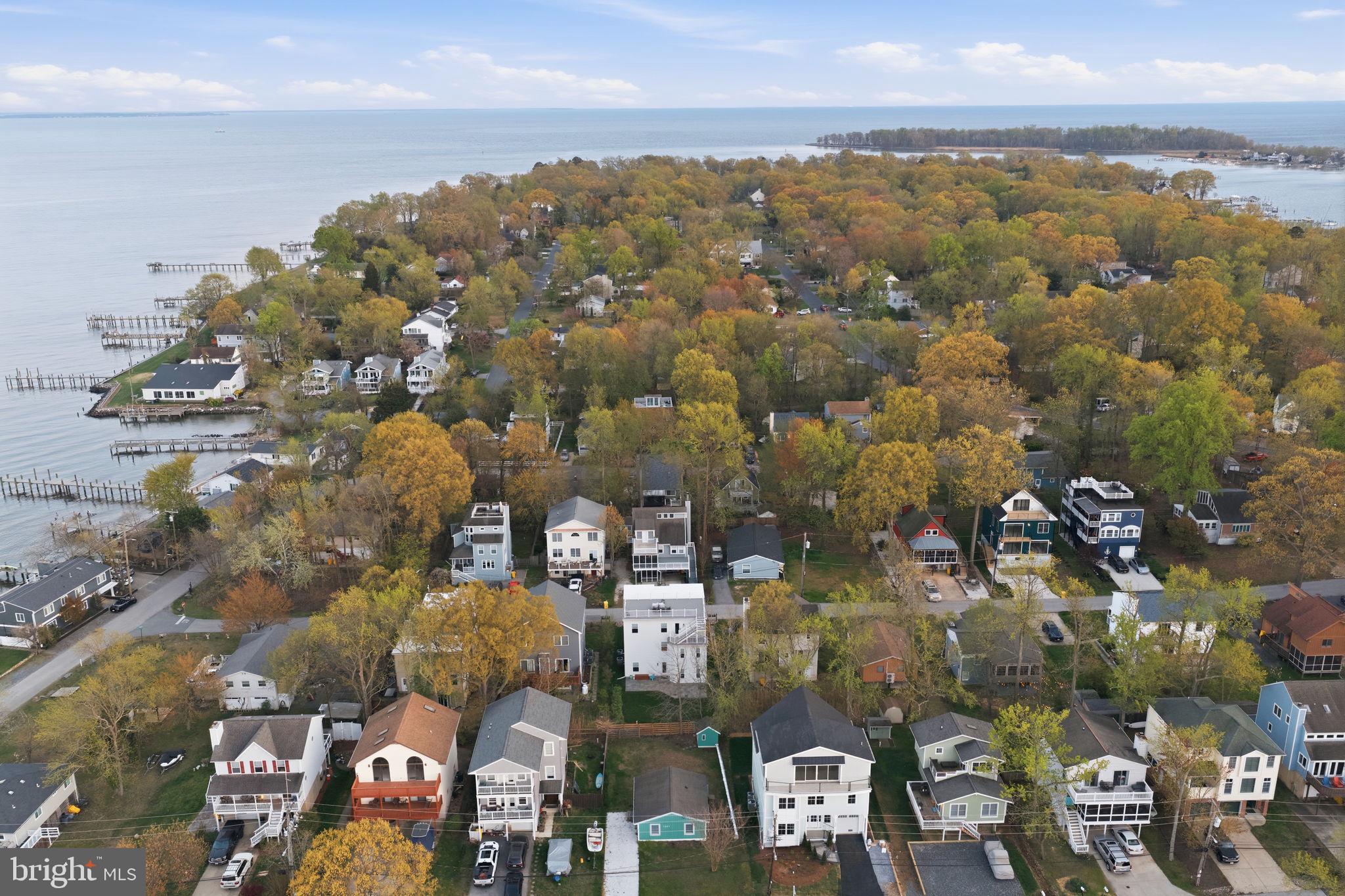 ARUNDEL ON THE BAY - Residential