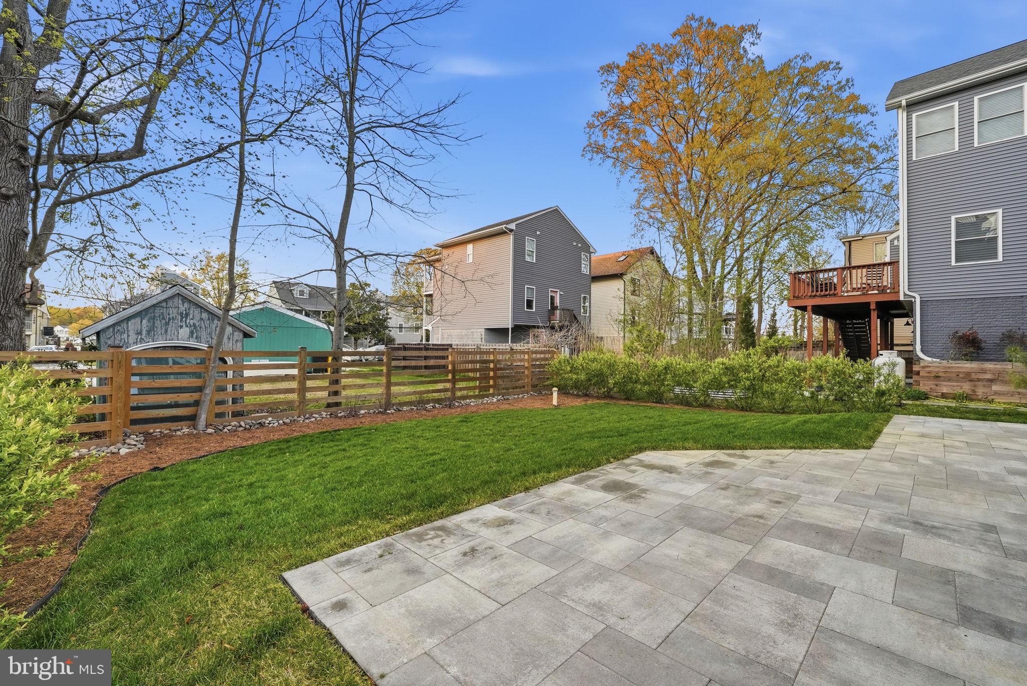 ARUNDEL ON THE BAY - Residential