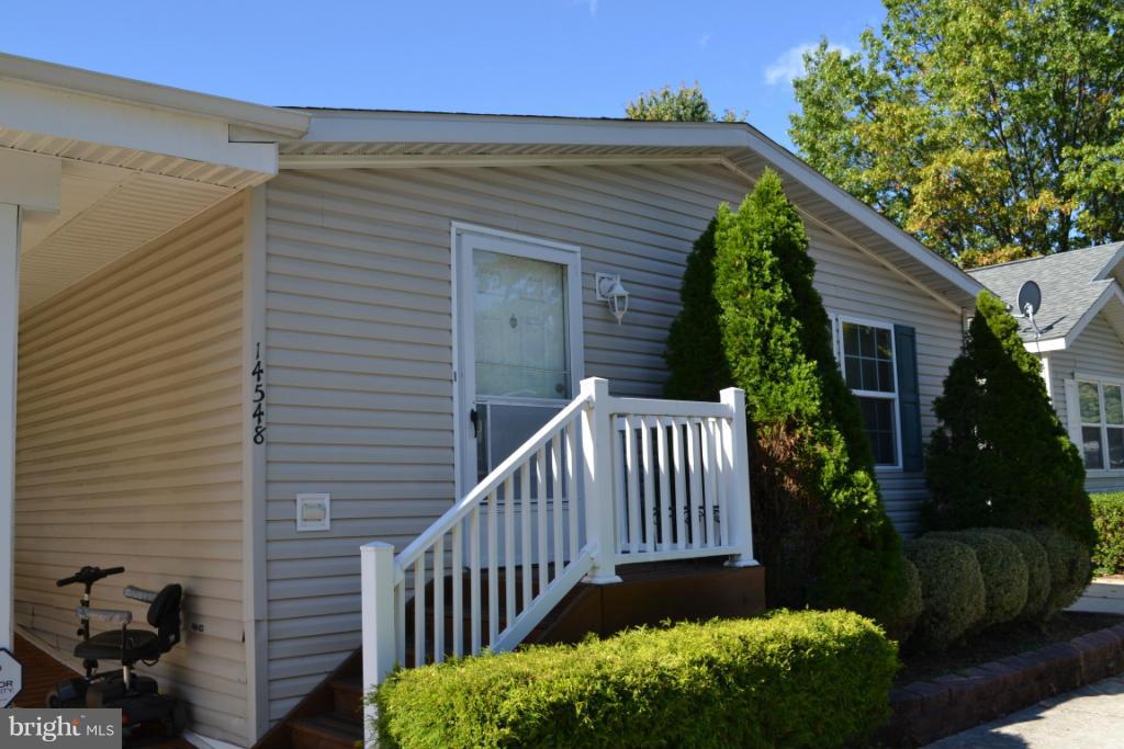 MEADOWS OF CHANTILLY - Residential