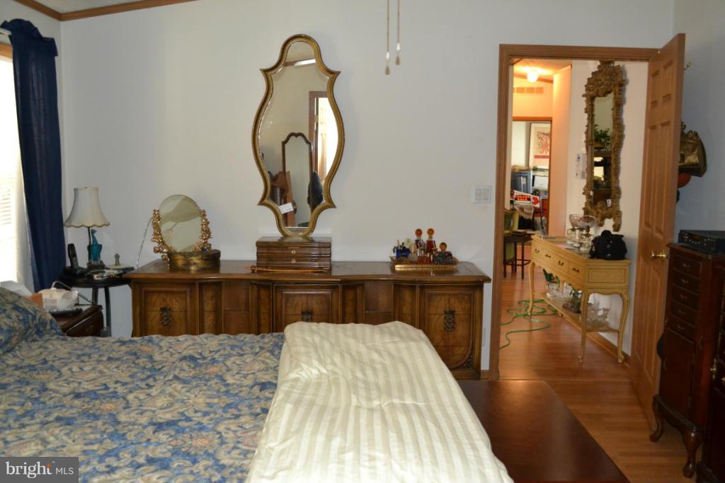 MEADOWS OF CHANTILLY - Residential