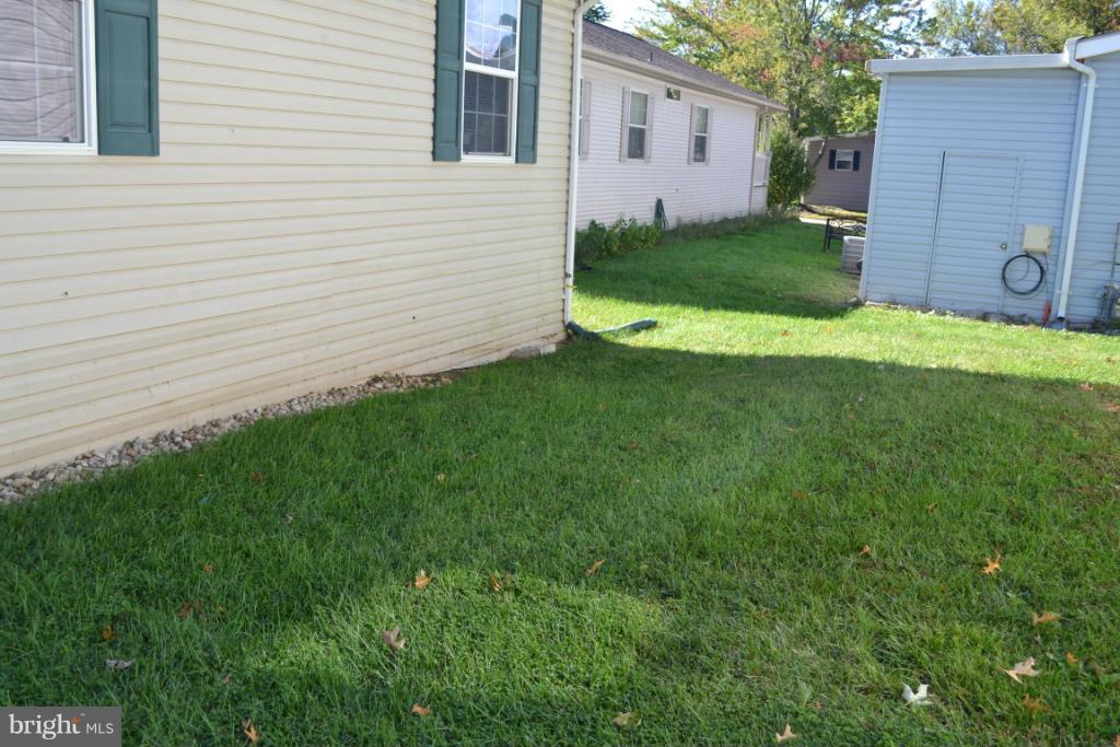 MEADOWS OF CHANTILLY - Residential