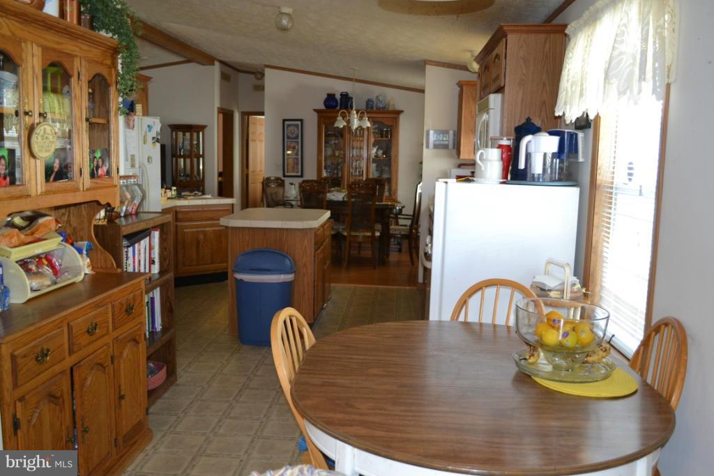 MEADOWS OF CHANTILLY - Residential