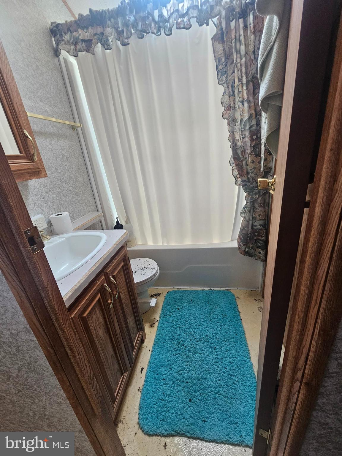 243 NAHMA LANE GLEN 9