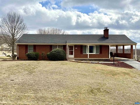 Homes For Sale - 111 Partridge Pl Pl<br/> MADISON HEIGHTS, VA 24572