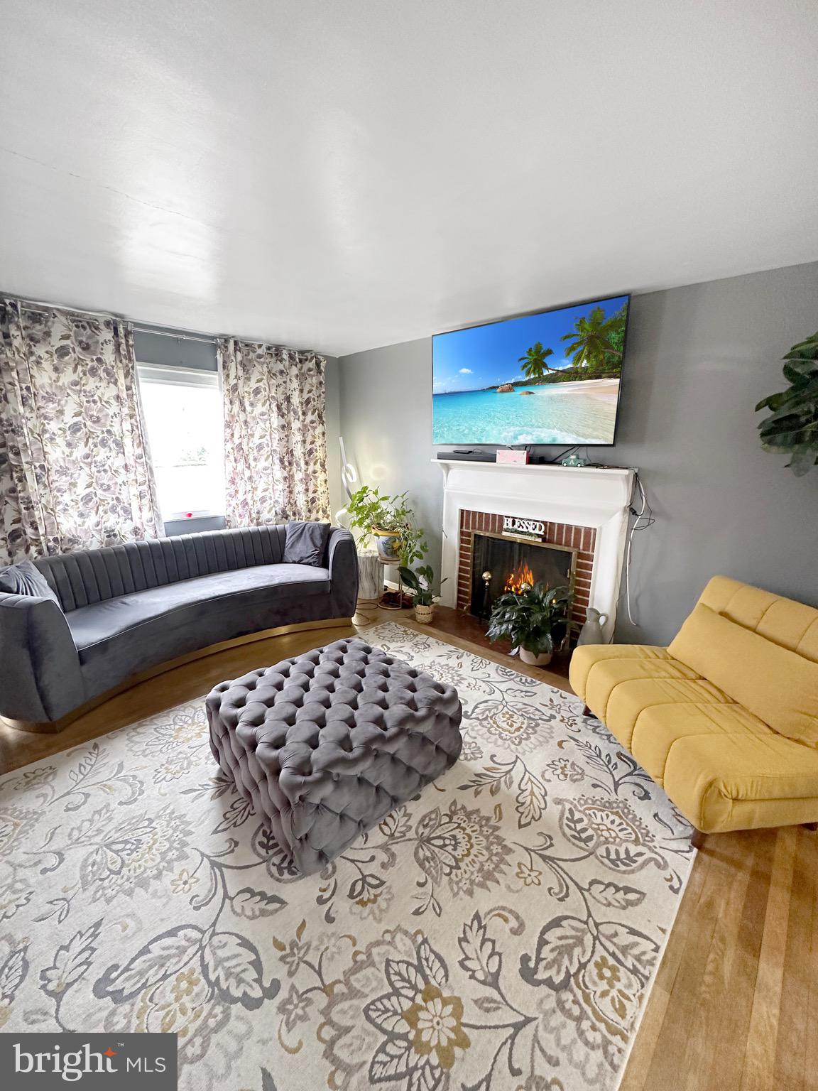 ADELPHI HEIGHTS - Residential