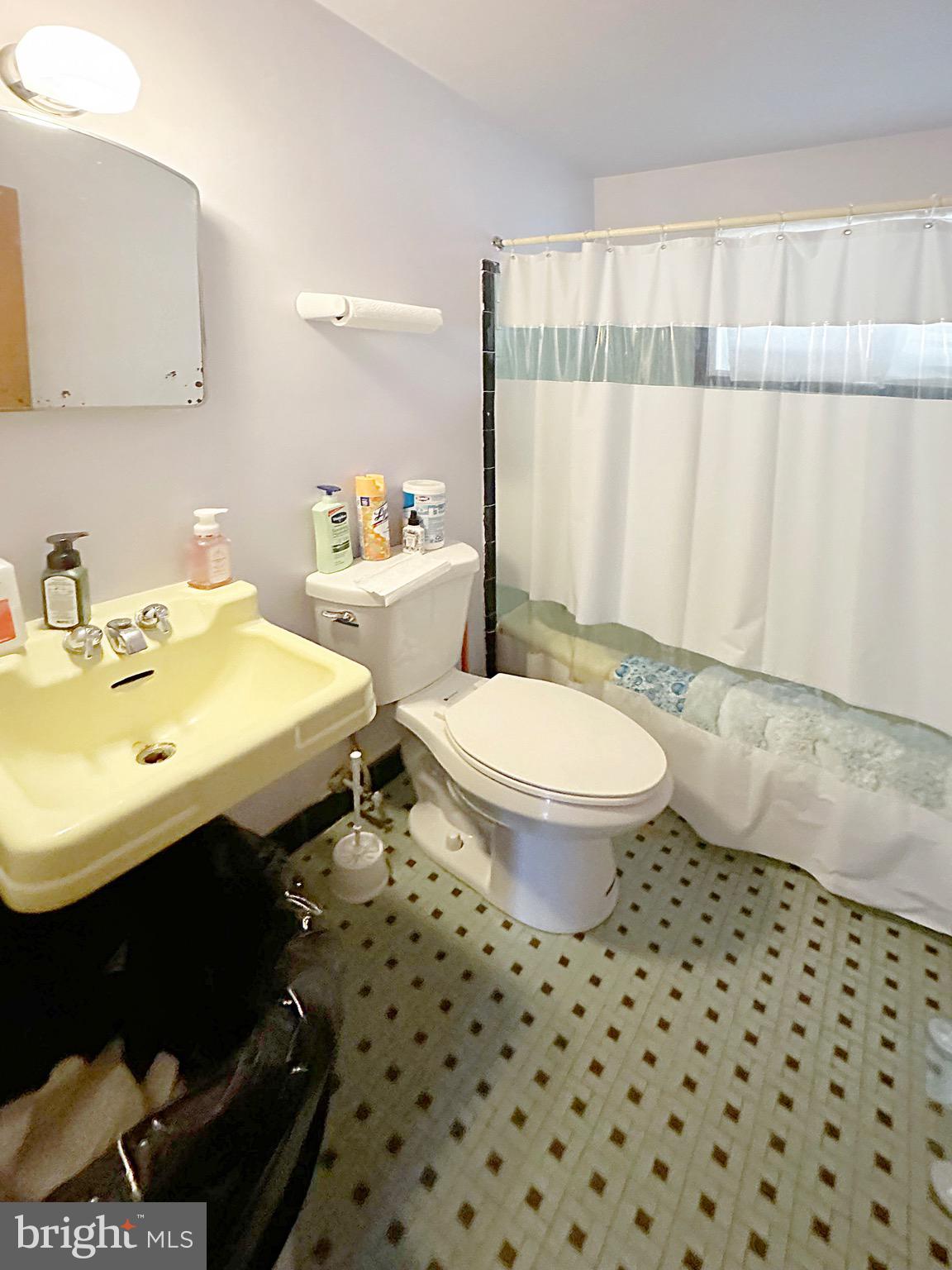 ADELPHI HEIGHTS - Residential