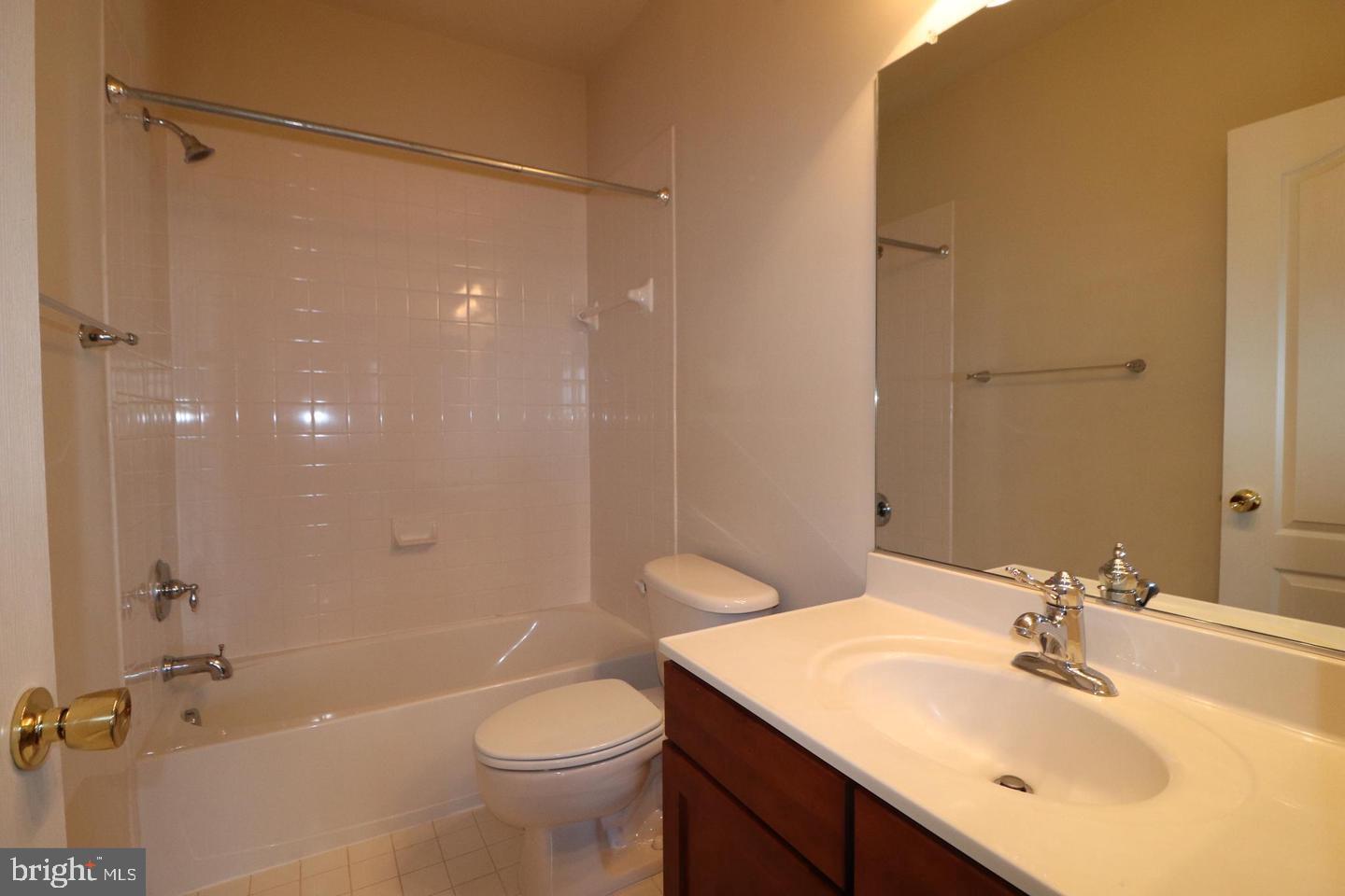 EAST MARKET AT FAIR LAKE - Residential Lease