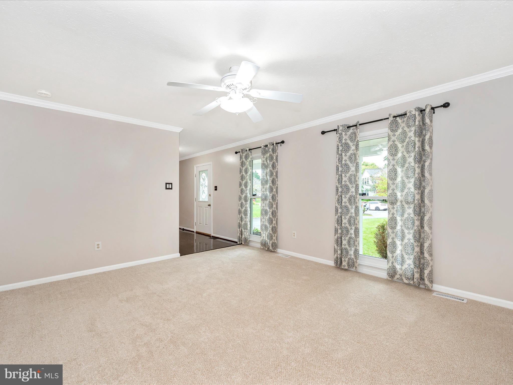 ROBIN MEADOWS - Residential