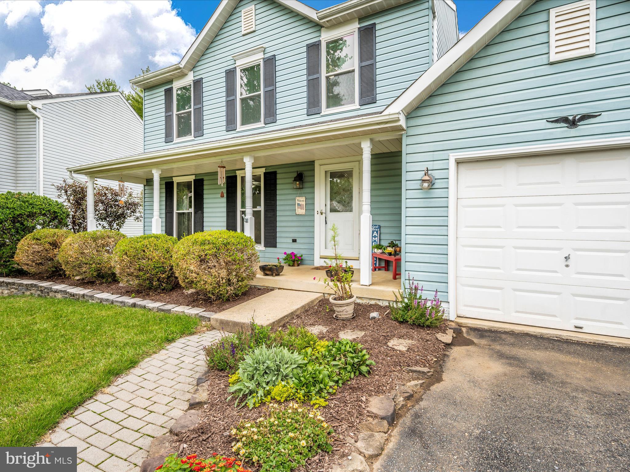 ROBIN MEADOWS - Residential