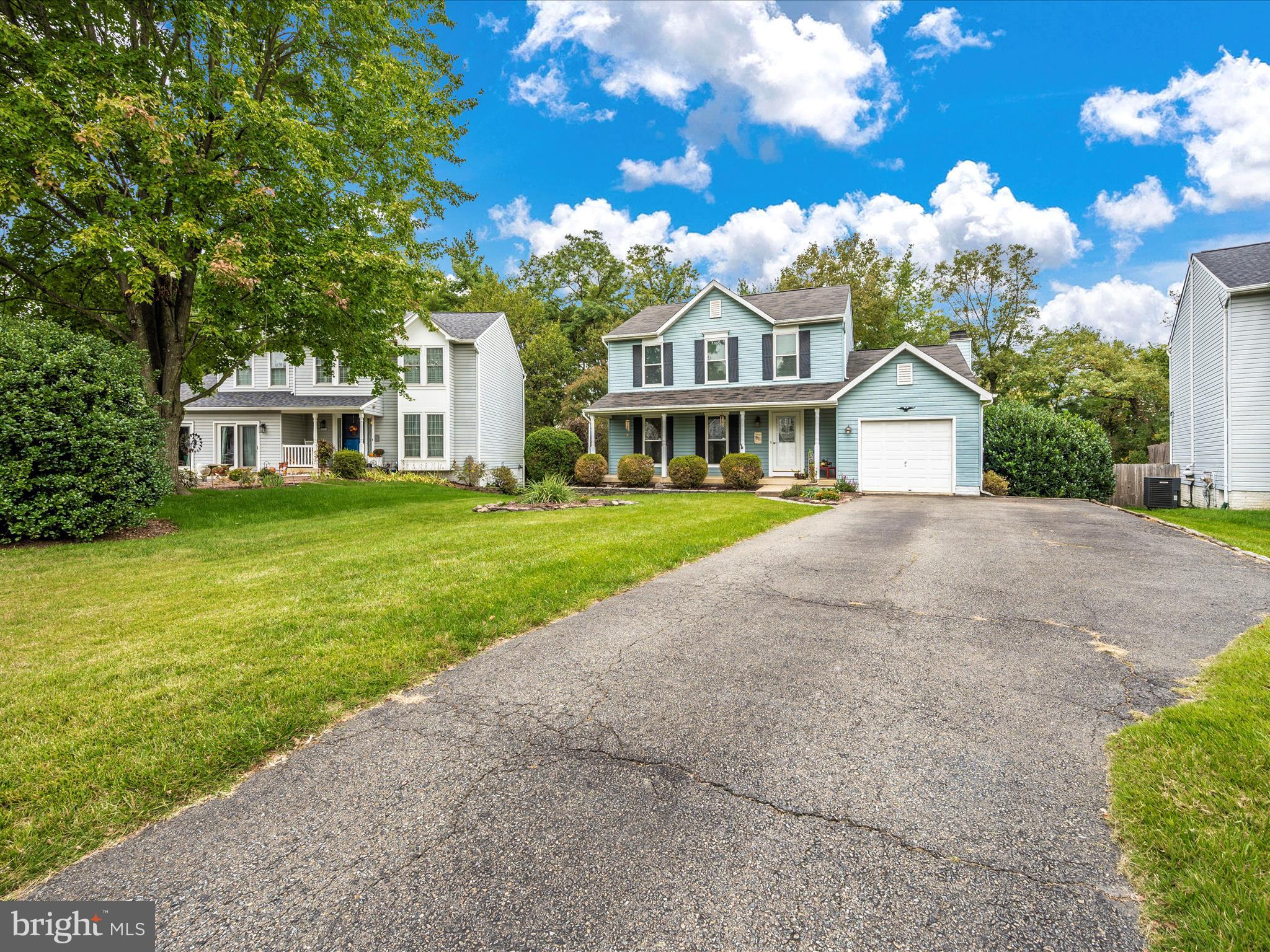 ROBIN MEADOWS - Residential