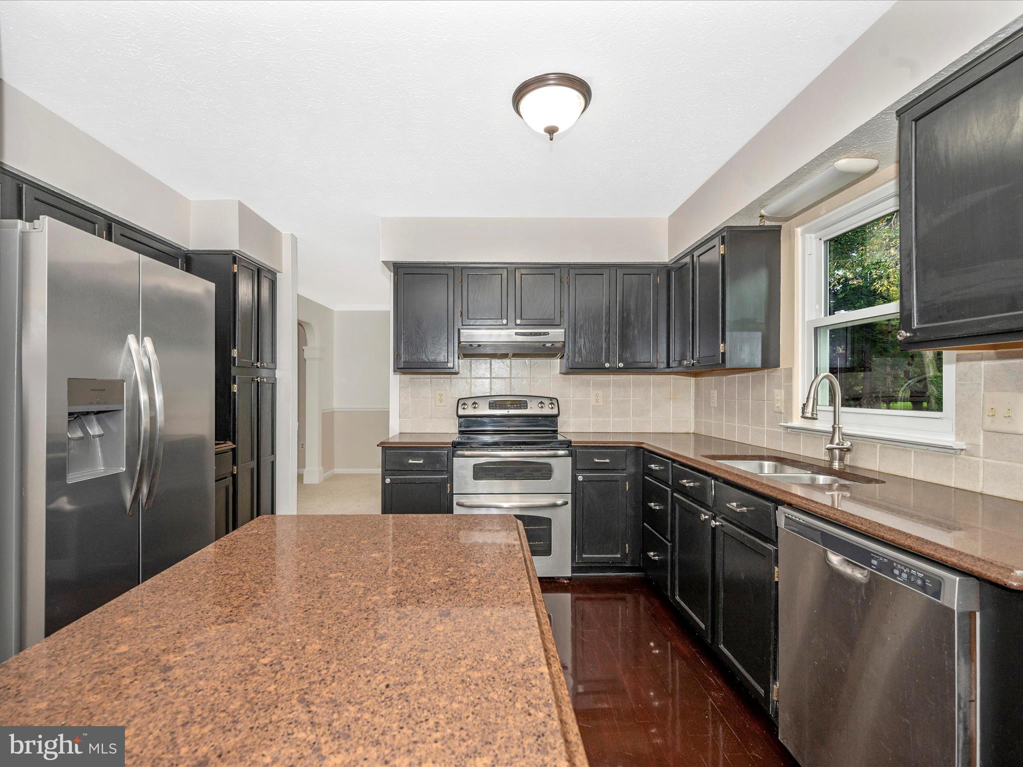 ROBIN MEADOWS - Residential