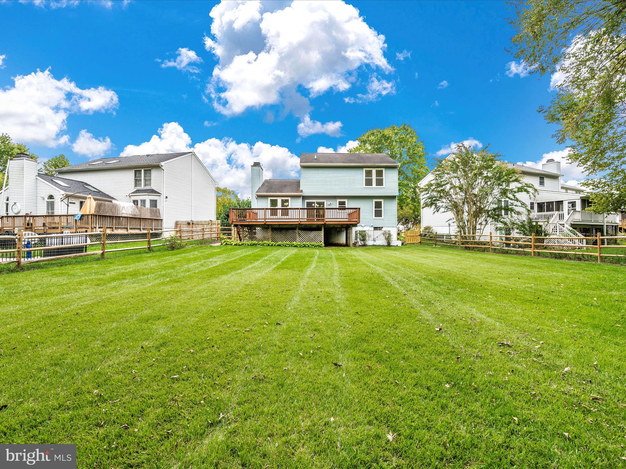 ROBIN MEADOWS - Residential