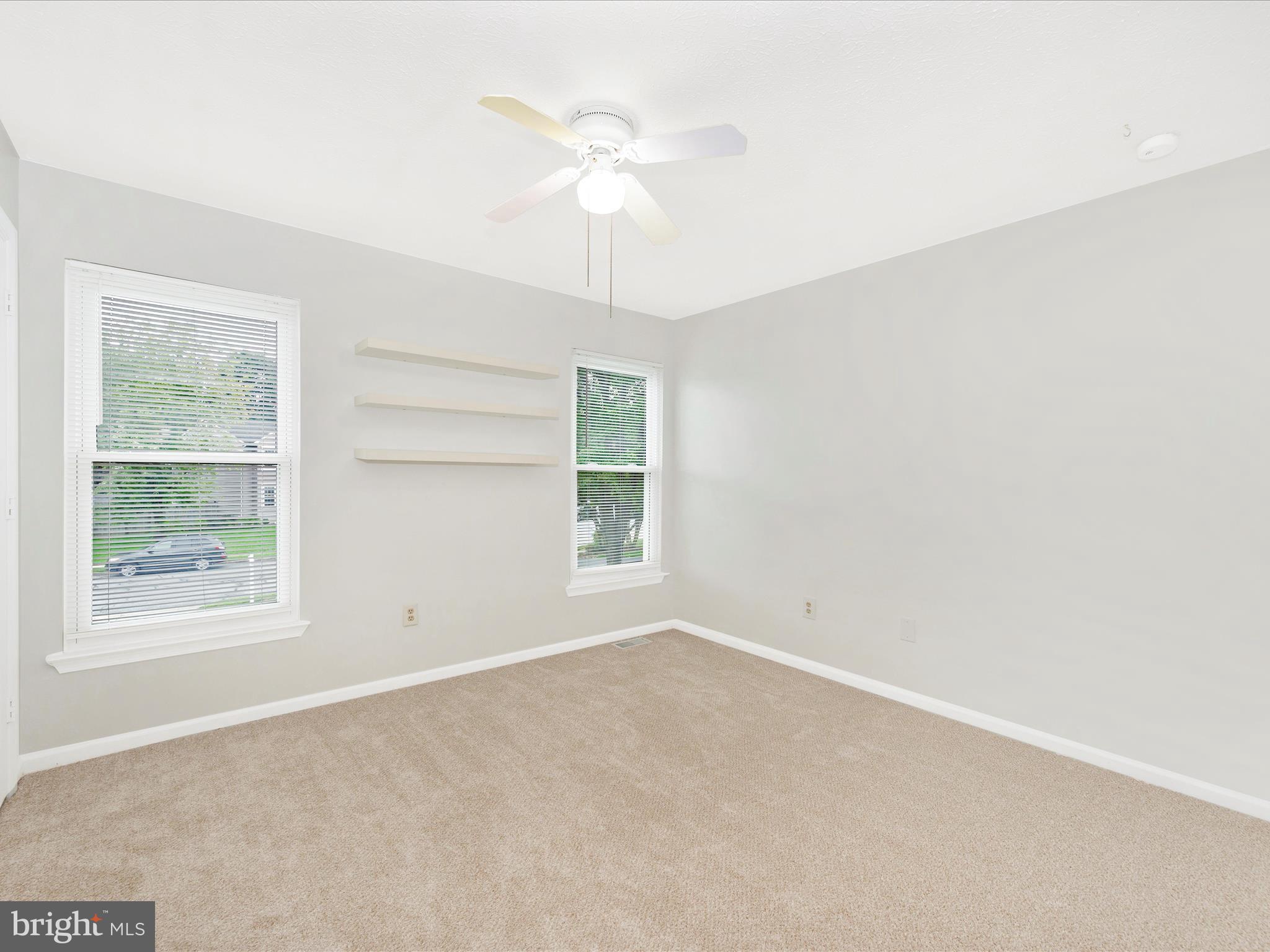 ROBIN MEADOWS - Residential