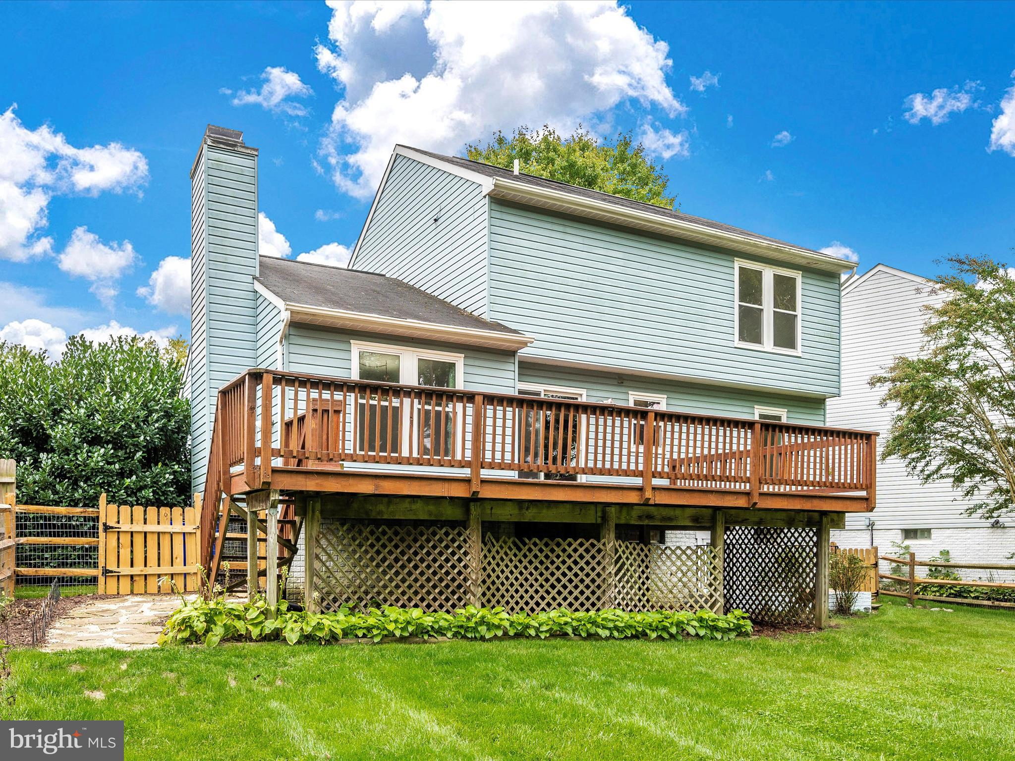 ROBIN MEADOWS - Residential