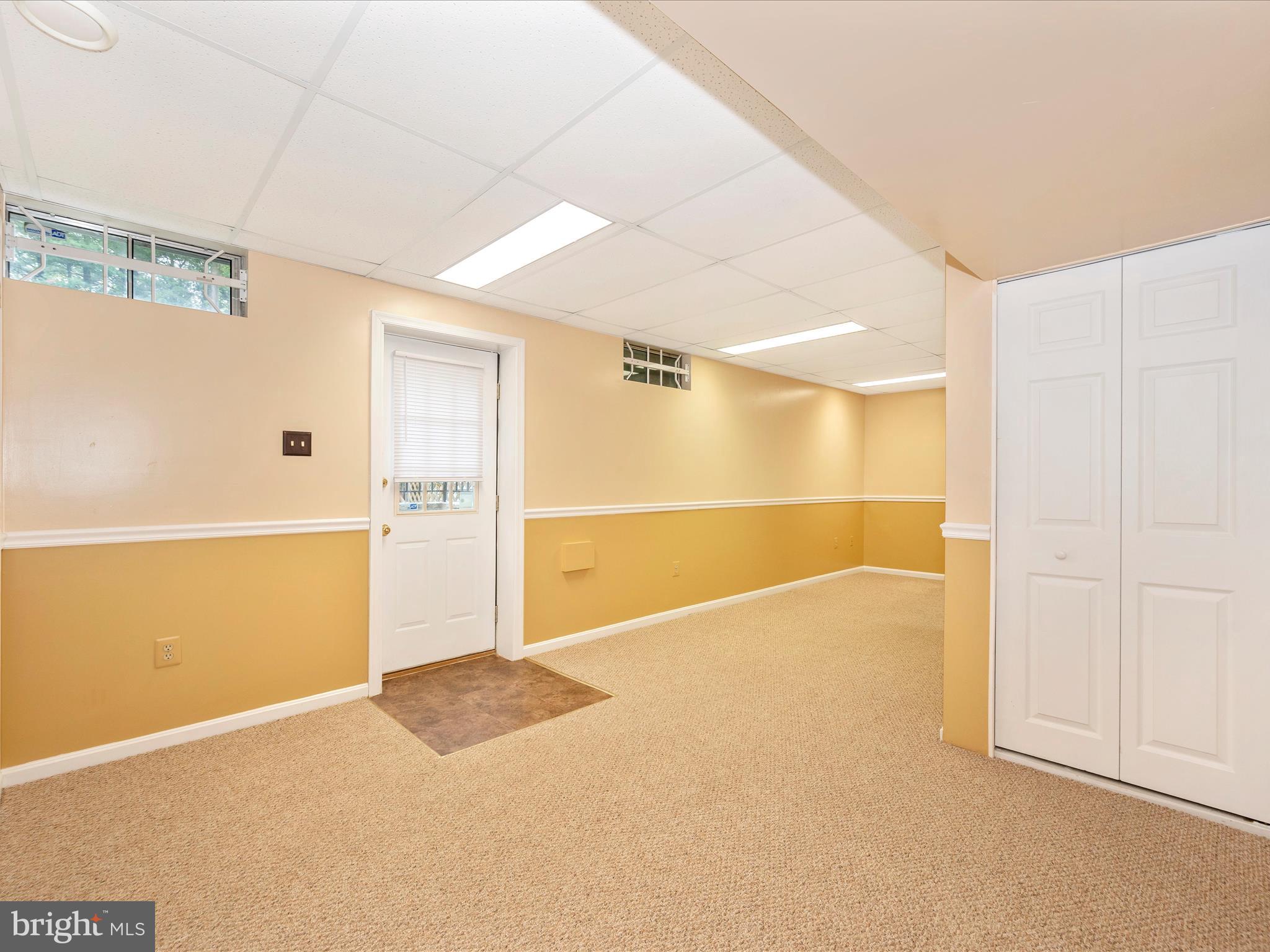 ROBIN MEADOWS - Residential