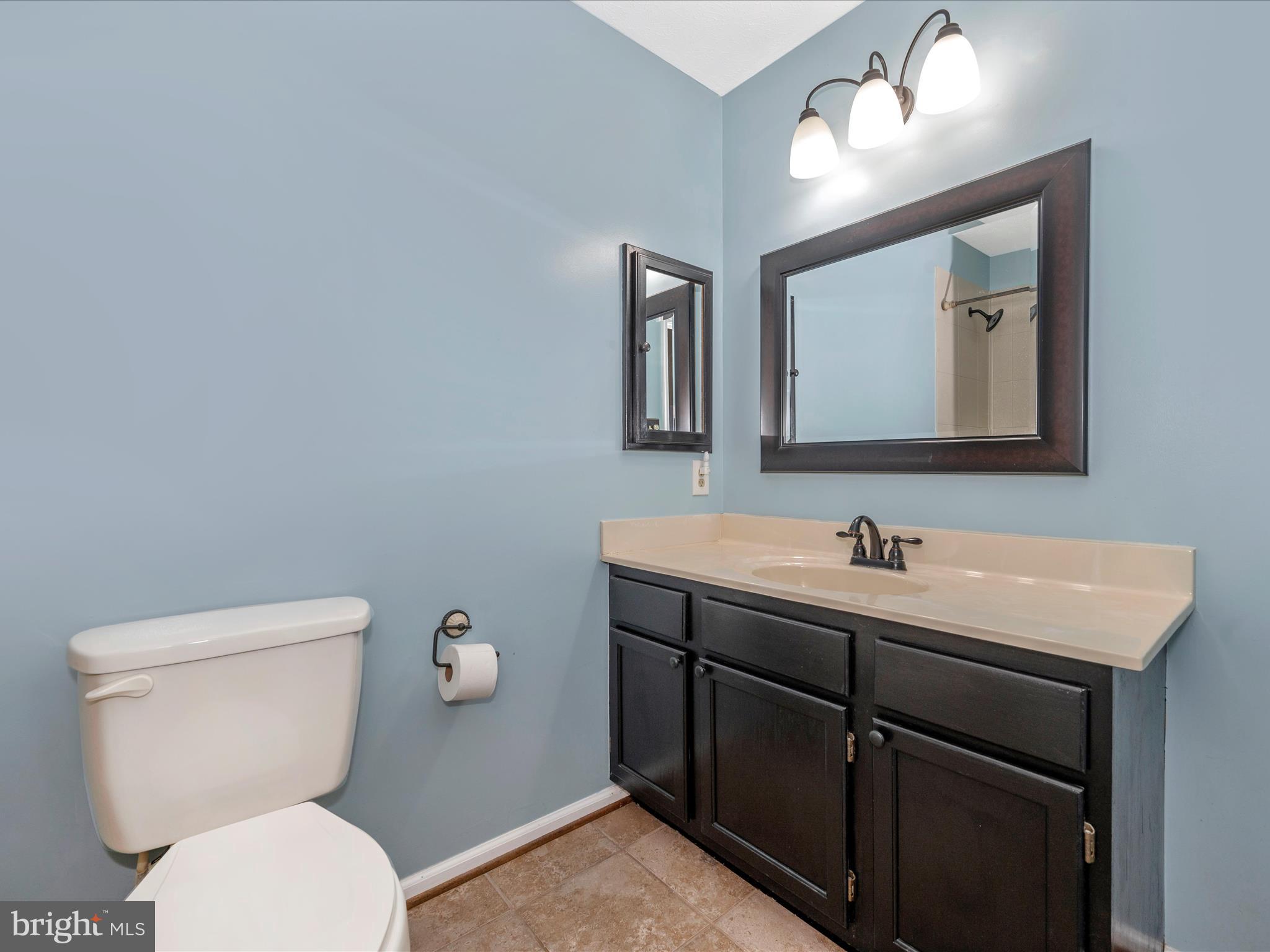 ROBIN MEADOWS - Residential