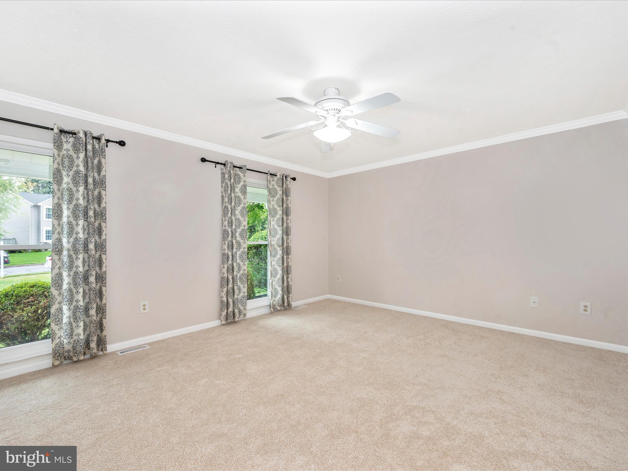 ROBIN MEADOWS - Residential