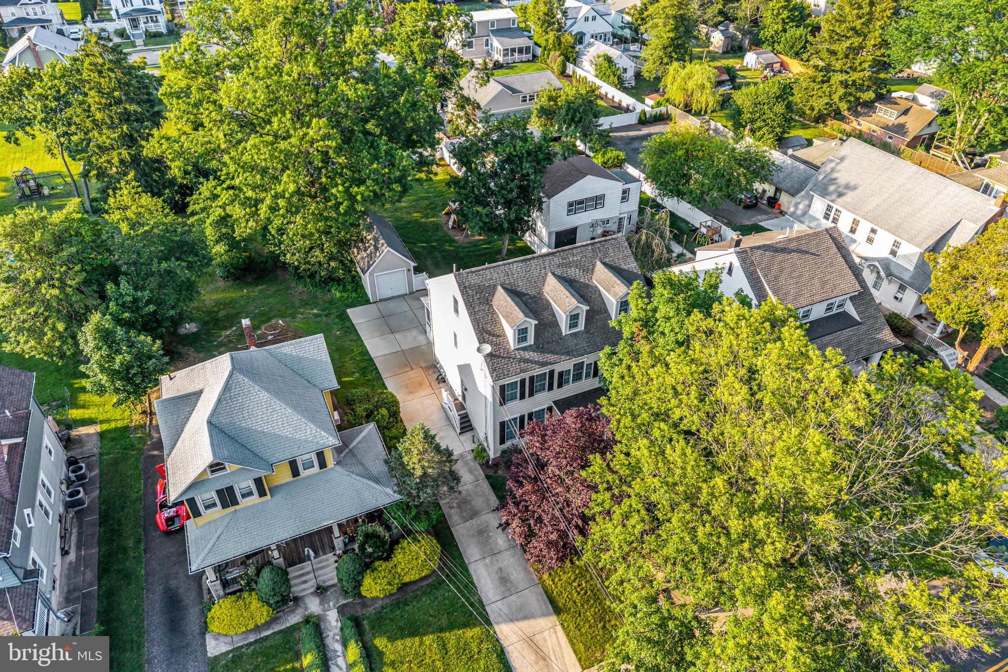 425 MAPLE AVENUE