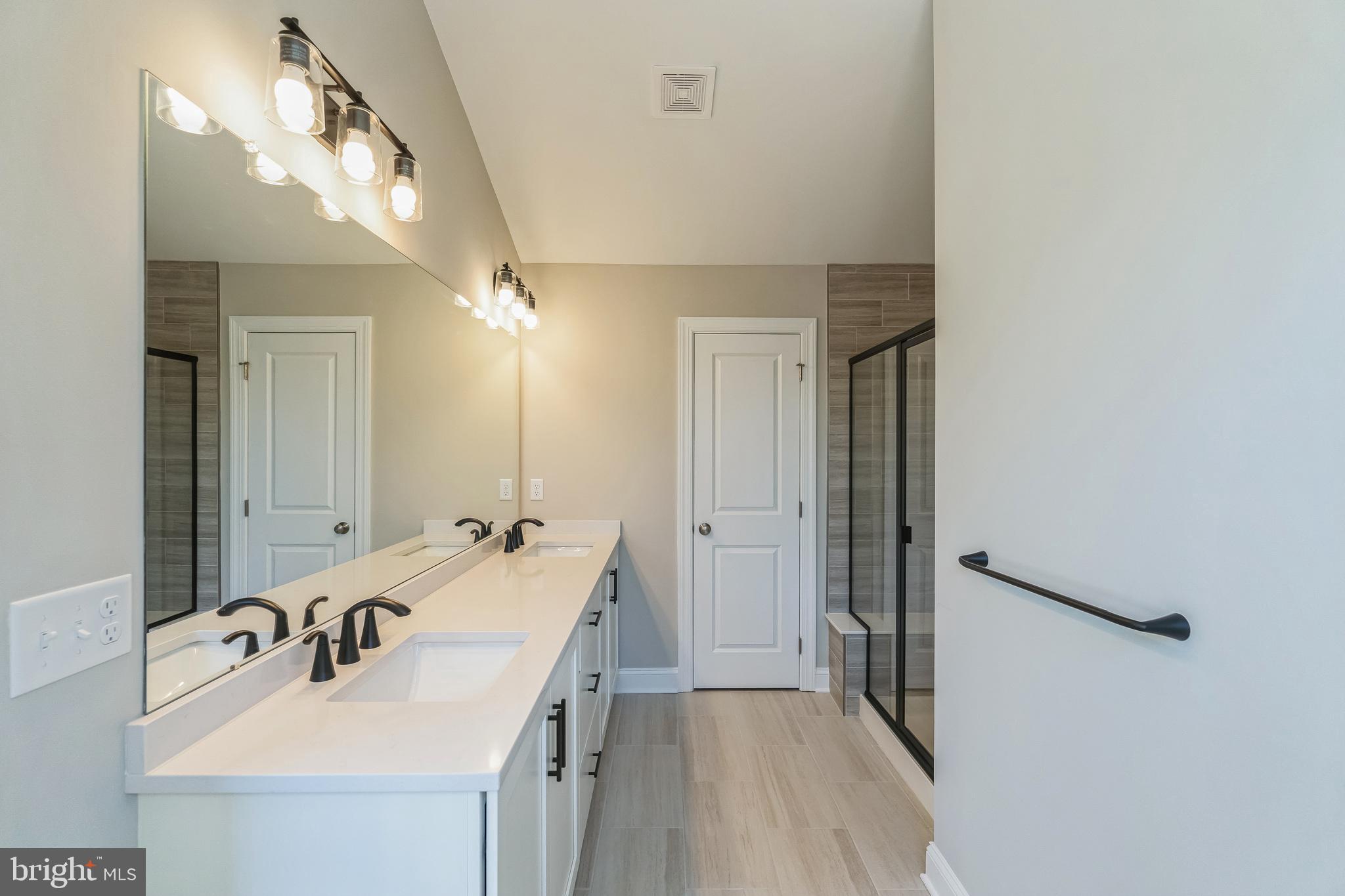 IRONWOOD - Residential Lease