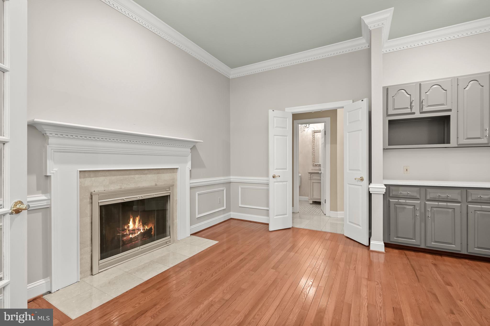 TWELVE HILLS - Residential