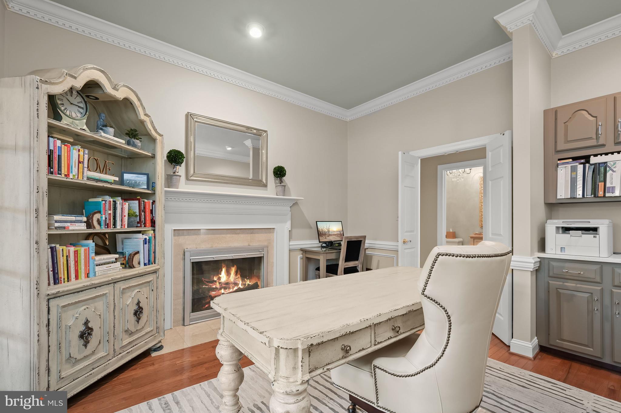 TWELVE HILLS - Residential