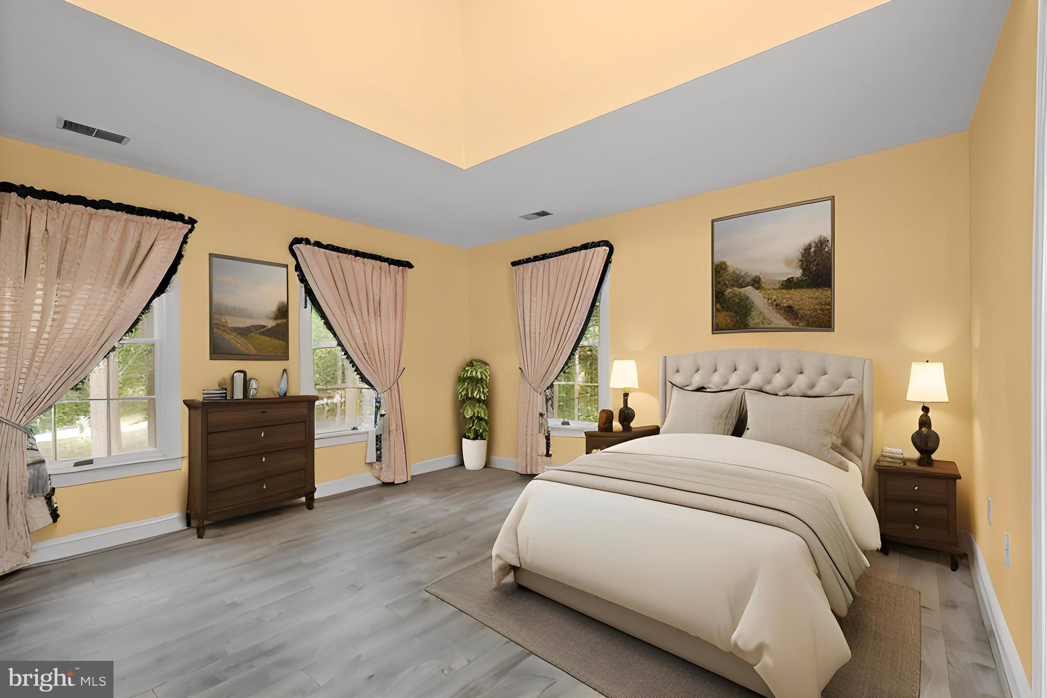 TWELVE HILLS - Residential