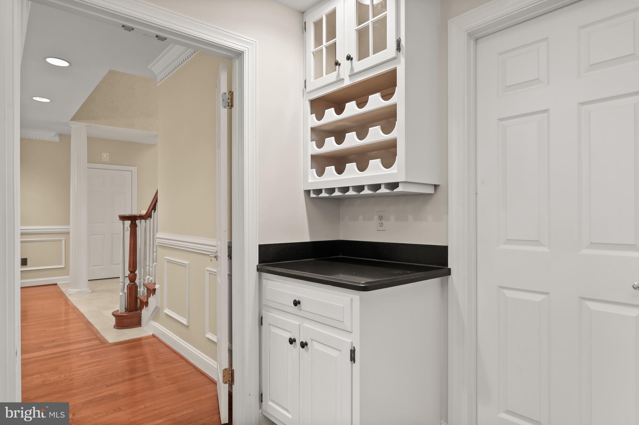 TWELVE HILLS - Residential