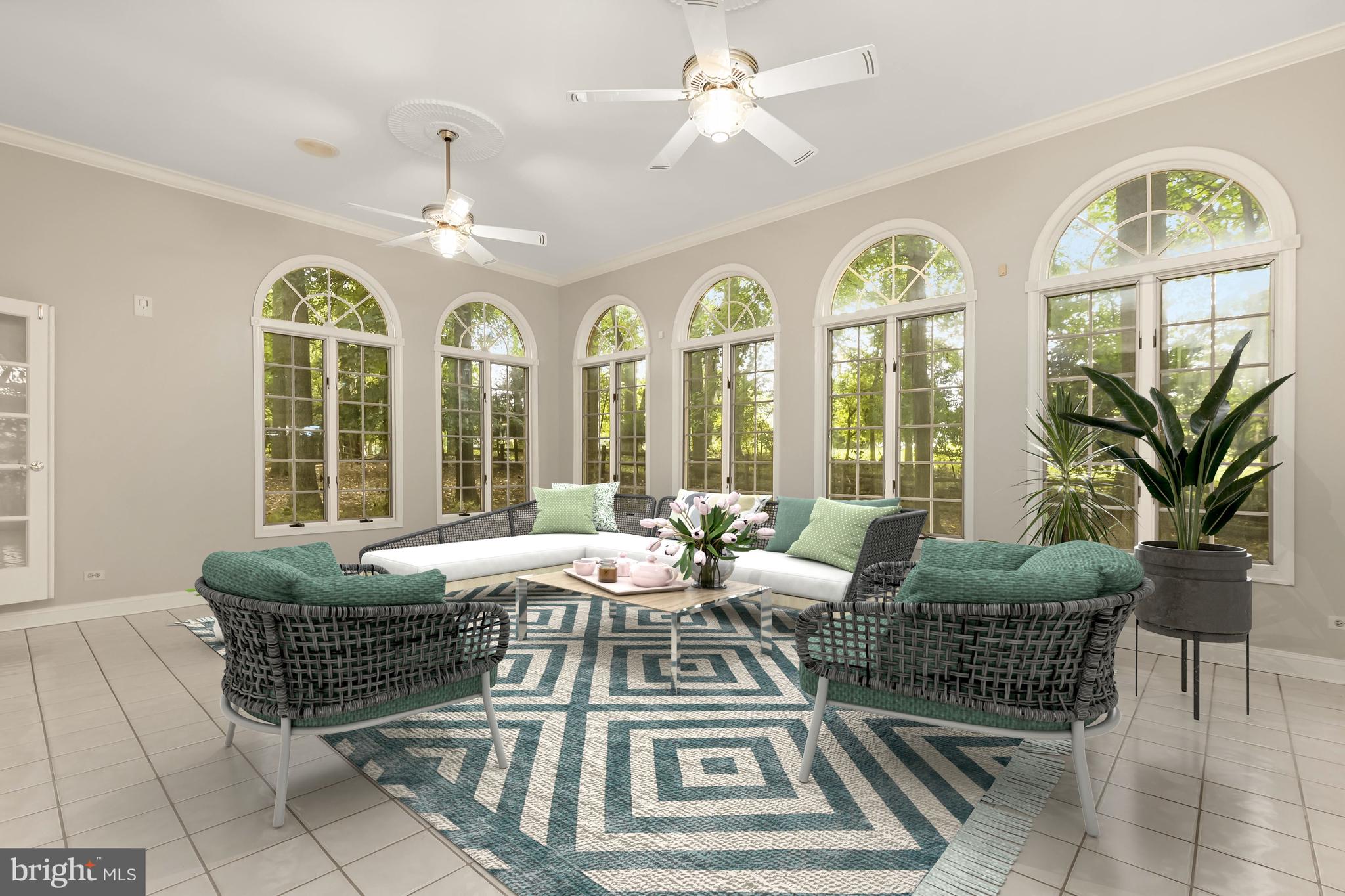 TWELVE HILLS - Residential