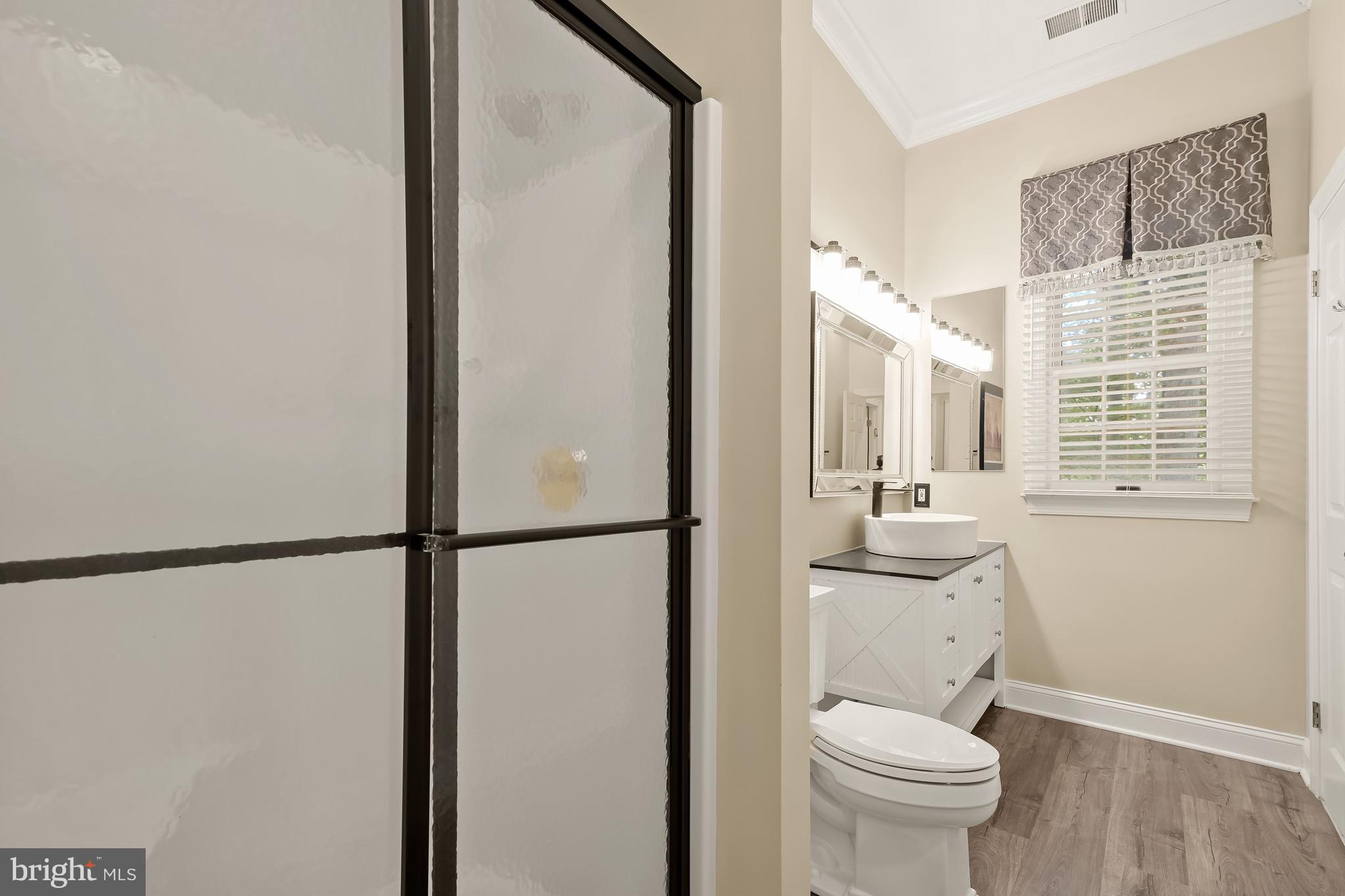 TWELVE HILLS - Residential