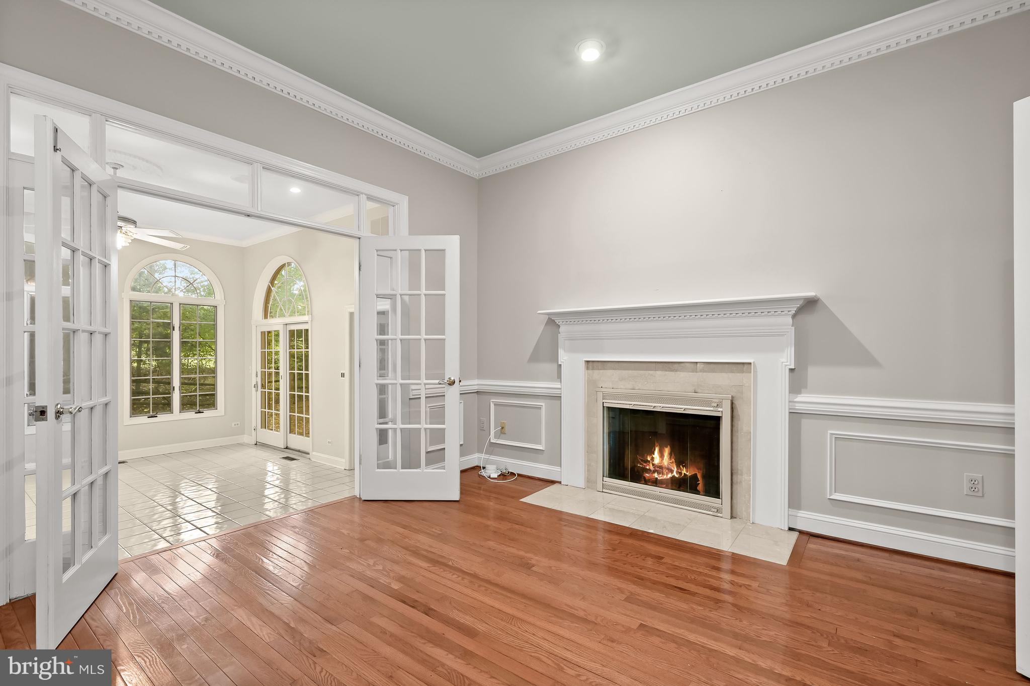 TWELVE HILLS - Residential