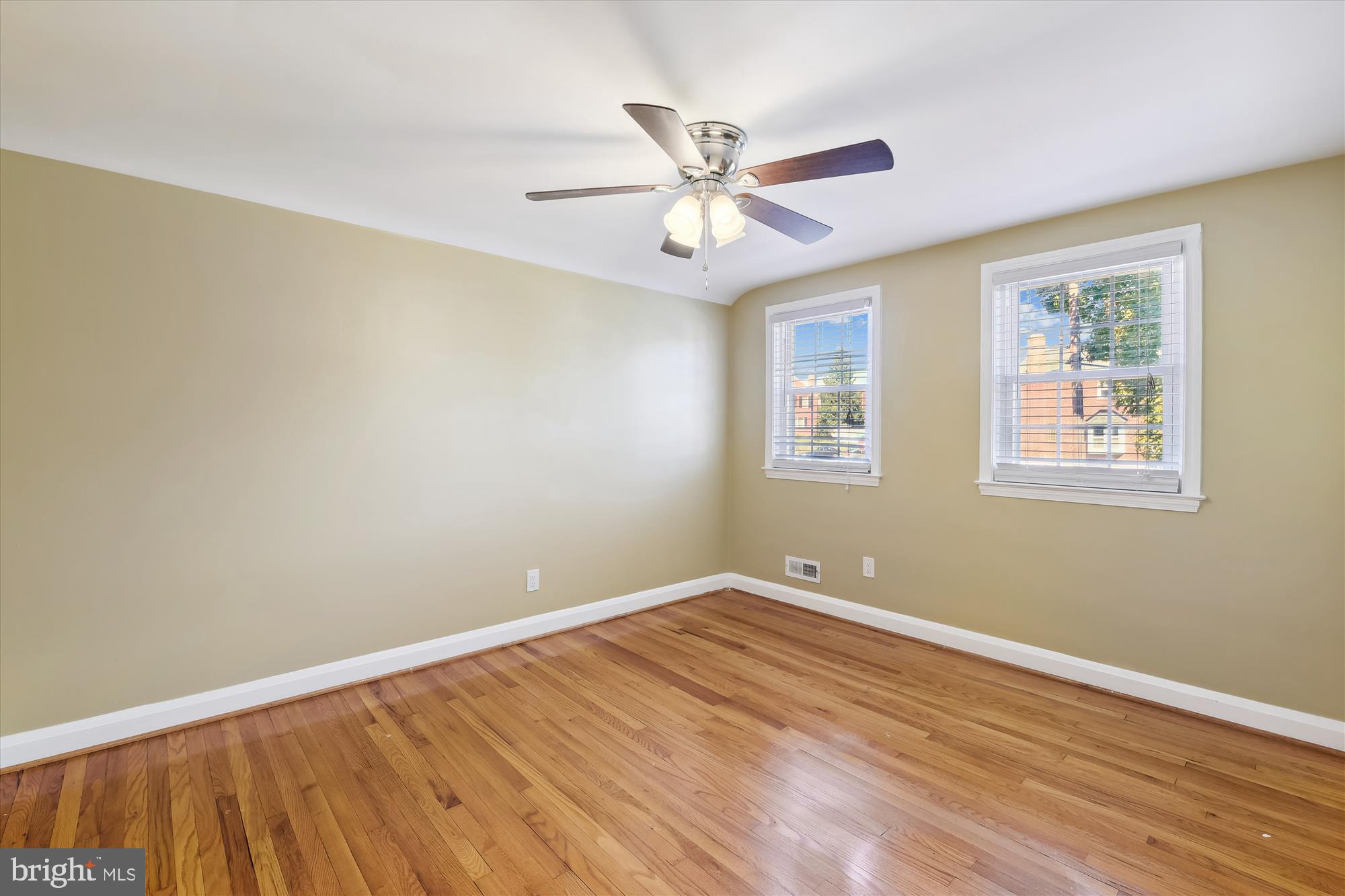 KNETTISHALL - Residential