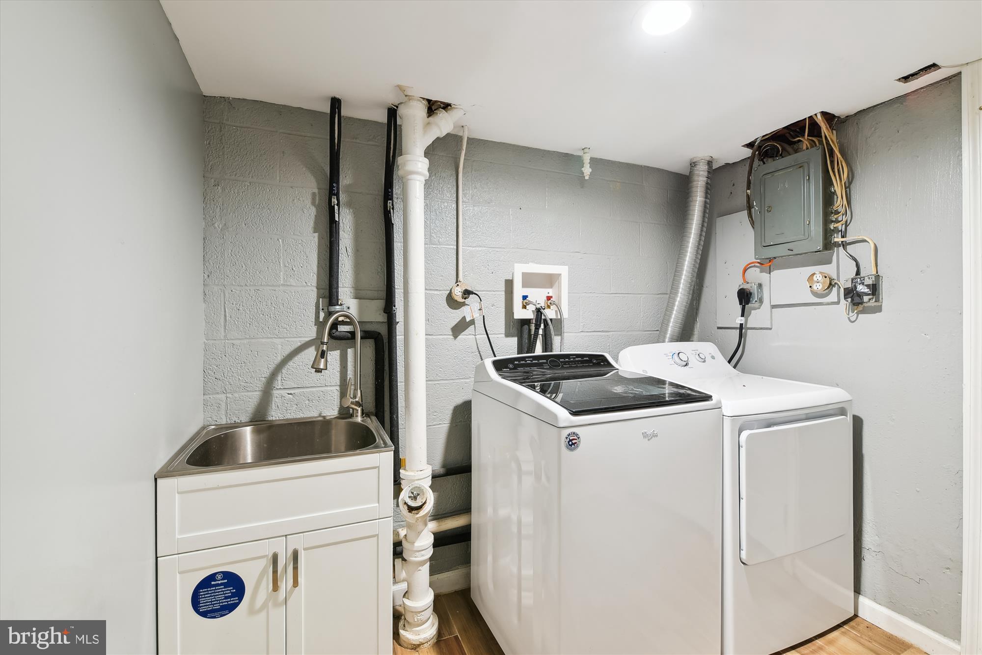 KNETTISHALL - Residential