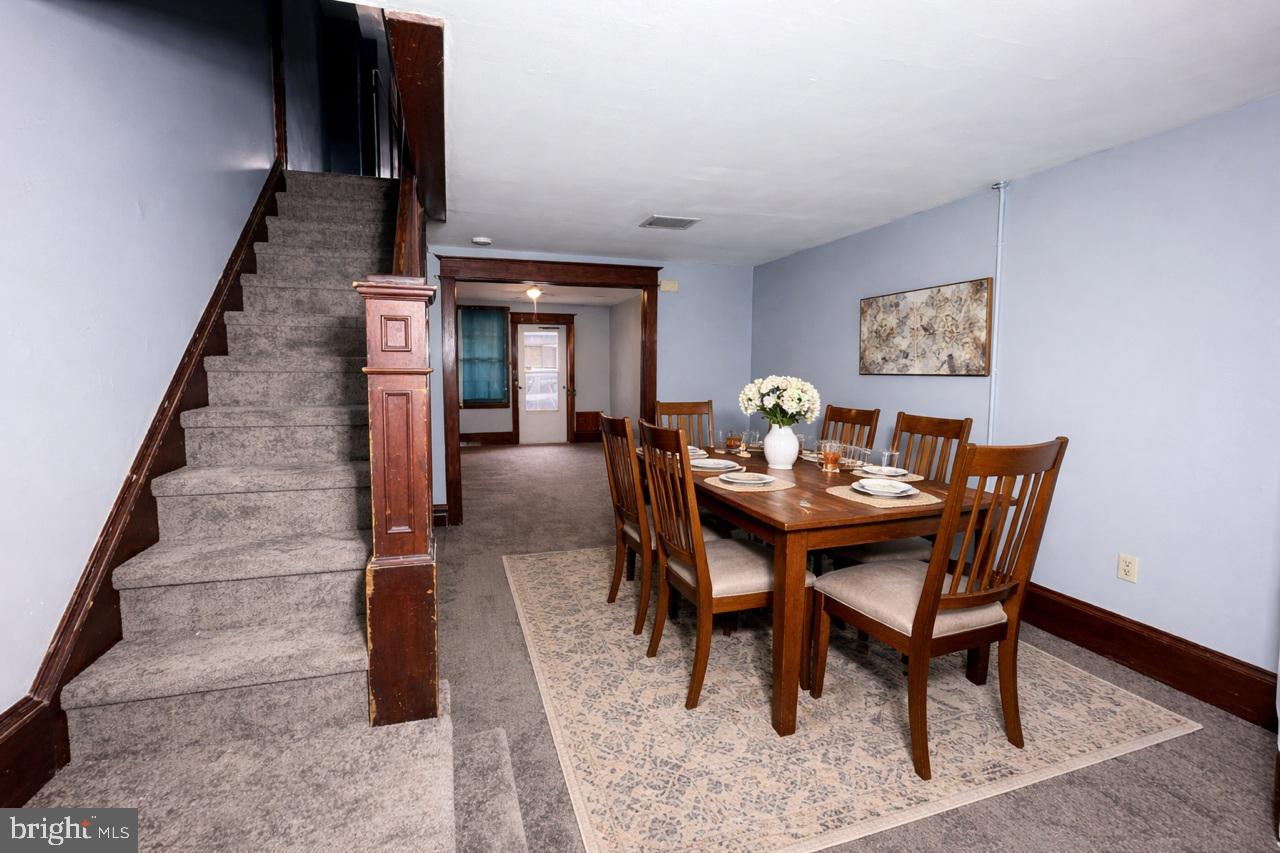 325 NEW CASTLE STREET