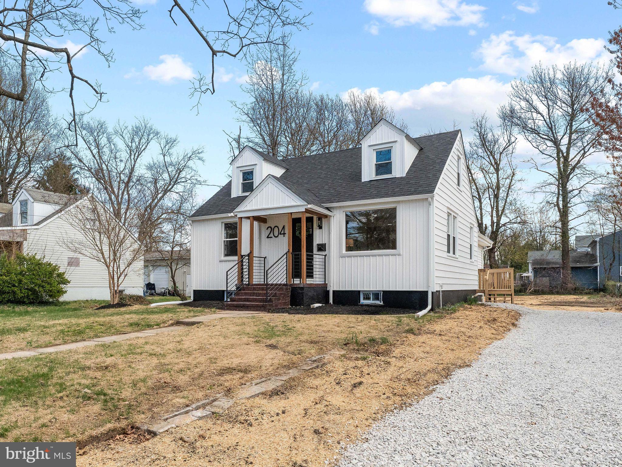 204 E MILL ROAD