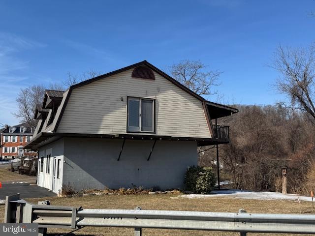 MCVEYTOWN - Residential