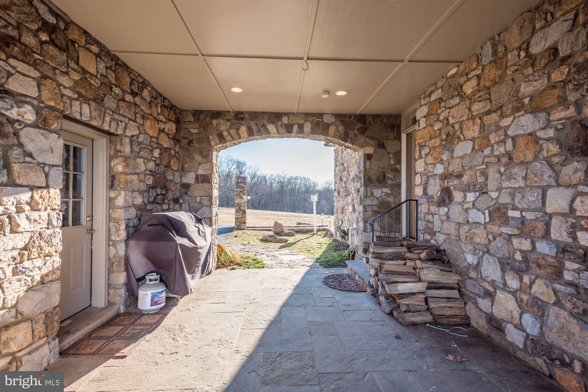 BIG SPRING FARM - Residential