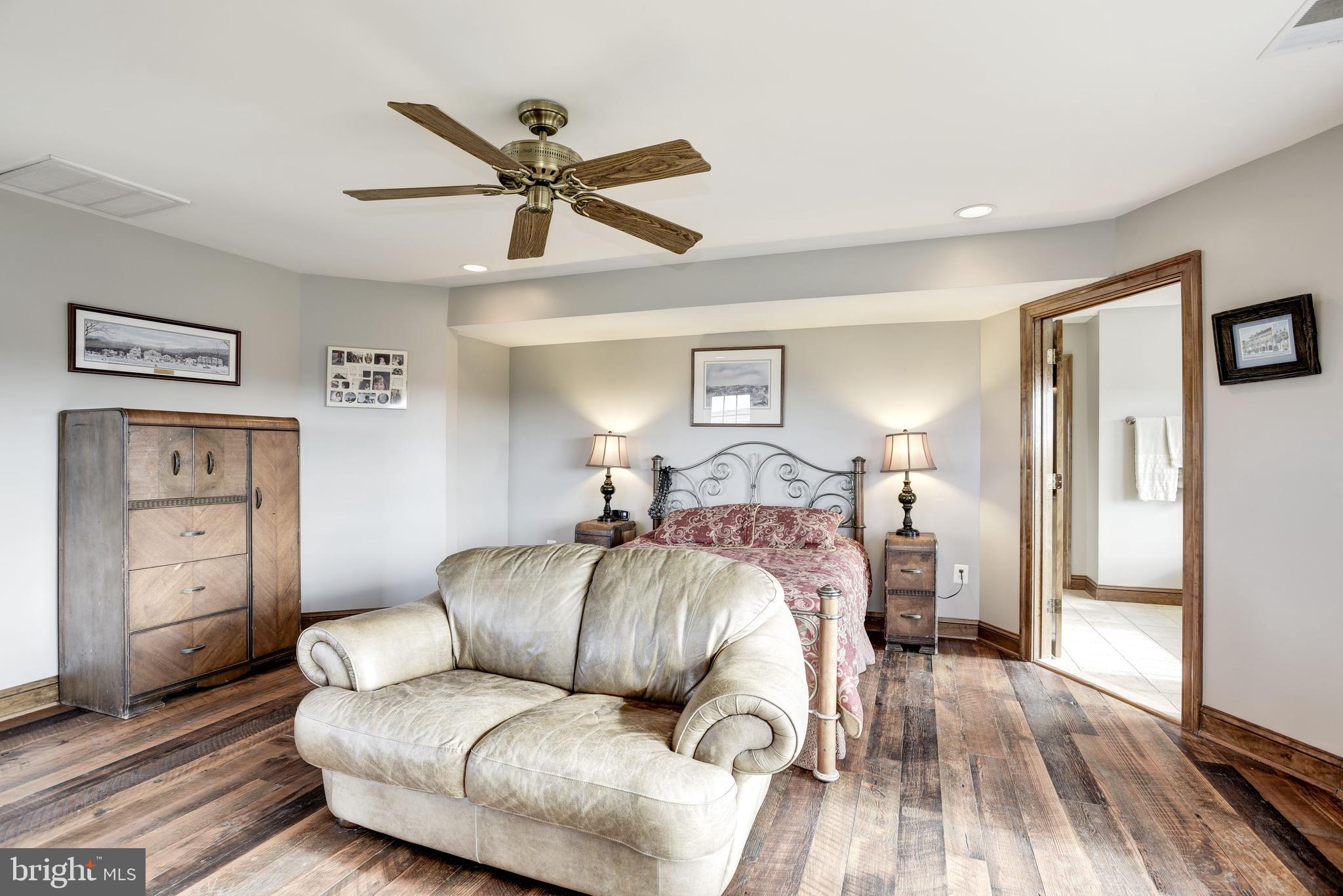 BIG SPRING FARM - Residential