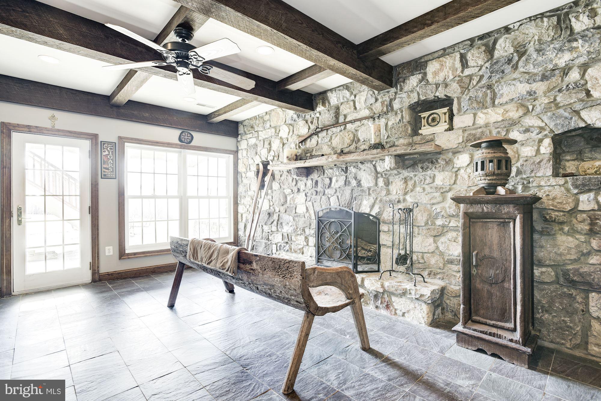 BIG SPRING FARM - Residential