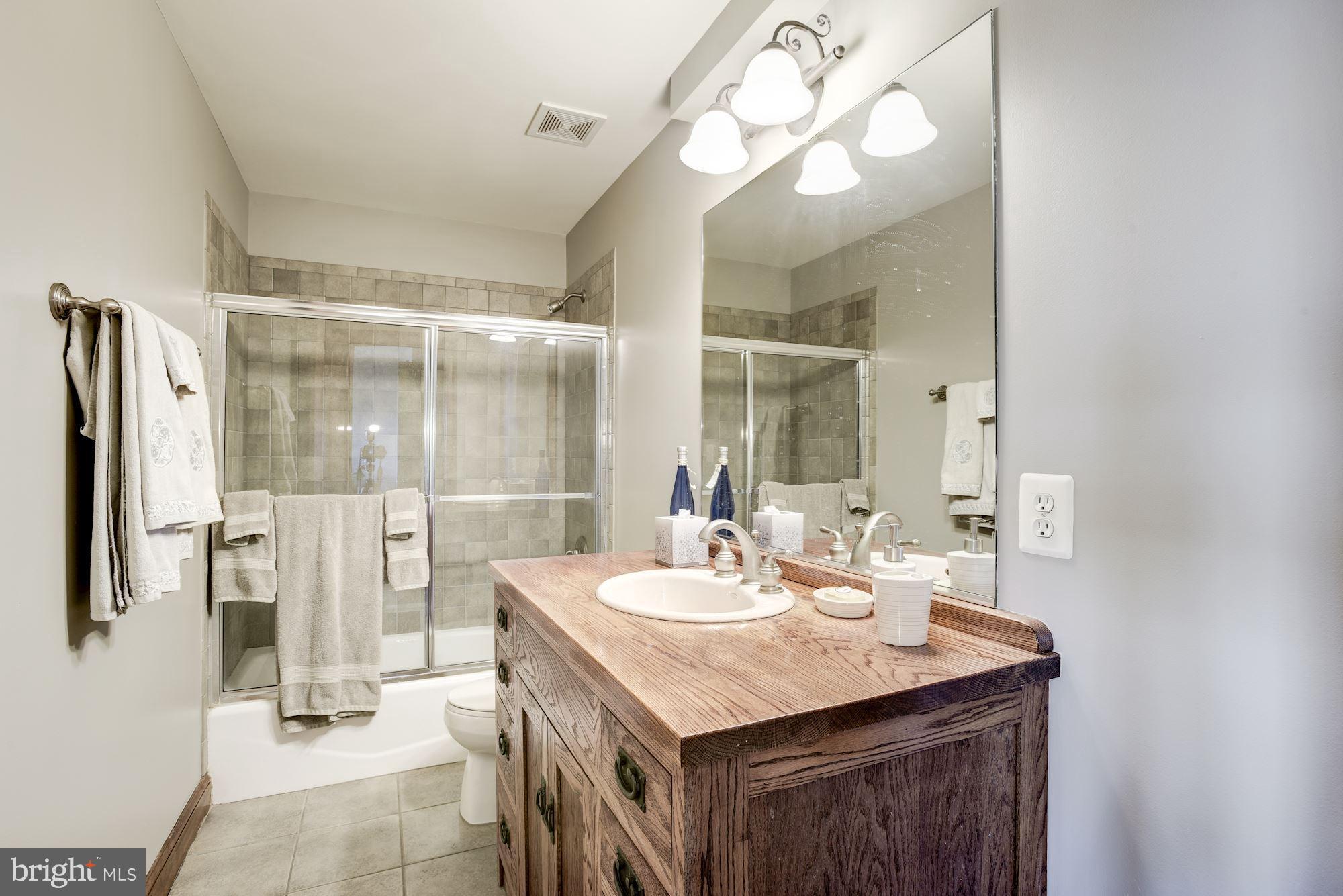 BIG SPRING FARM - Residential