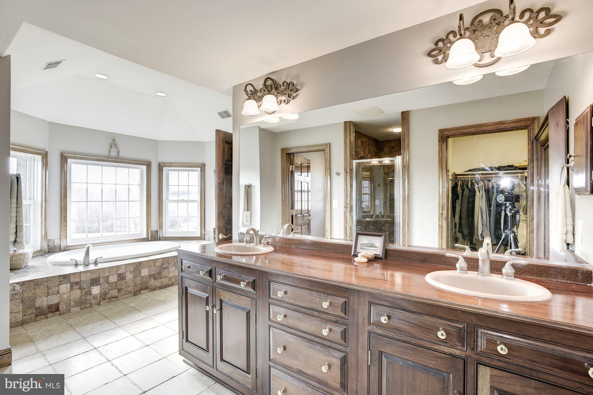 BIG SPRING FARM - Residential